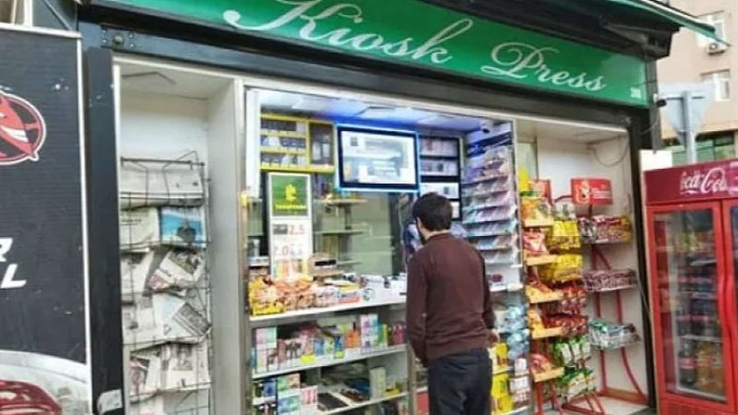 Marketlərdə 40, köşklərdə 80 qəpik - Fərqin səbəbi nədir? 