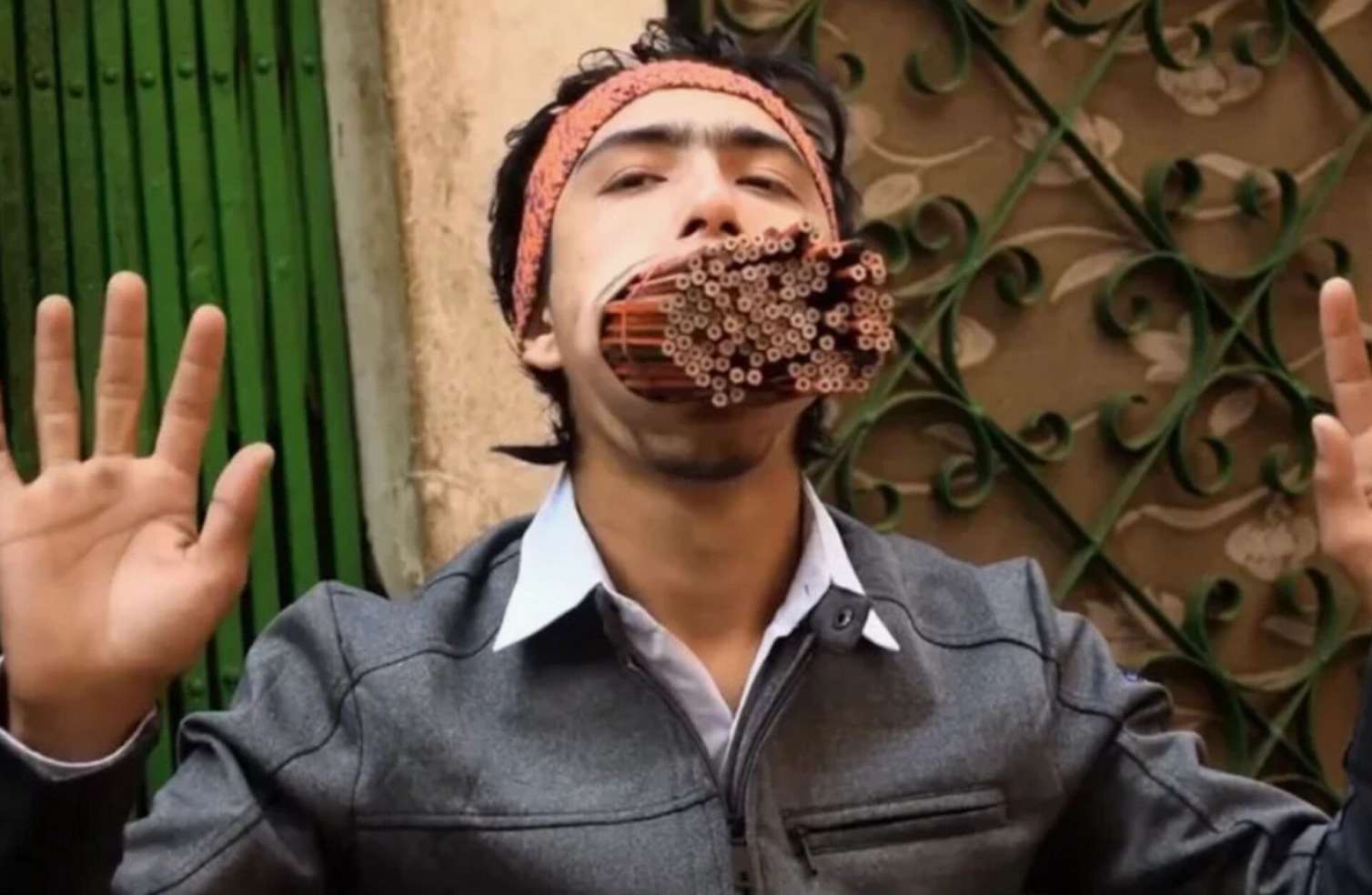 Mərcə görə 26 qələm uddu  