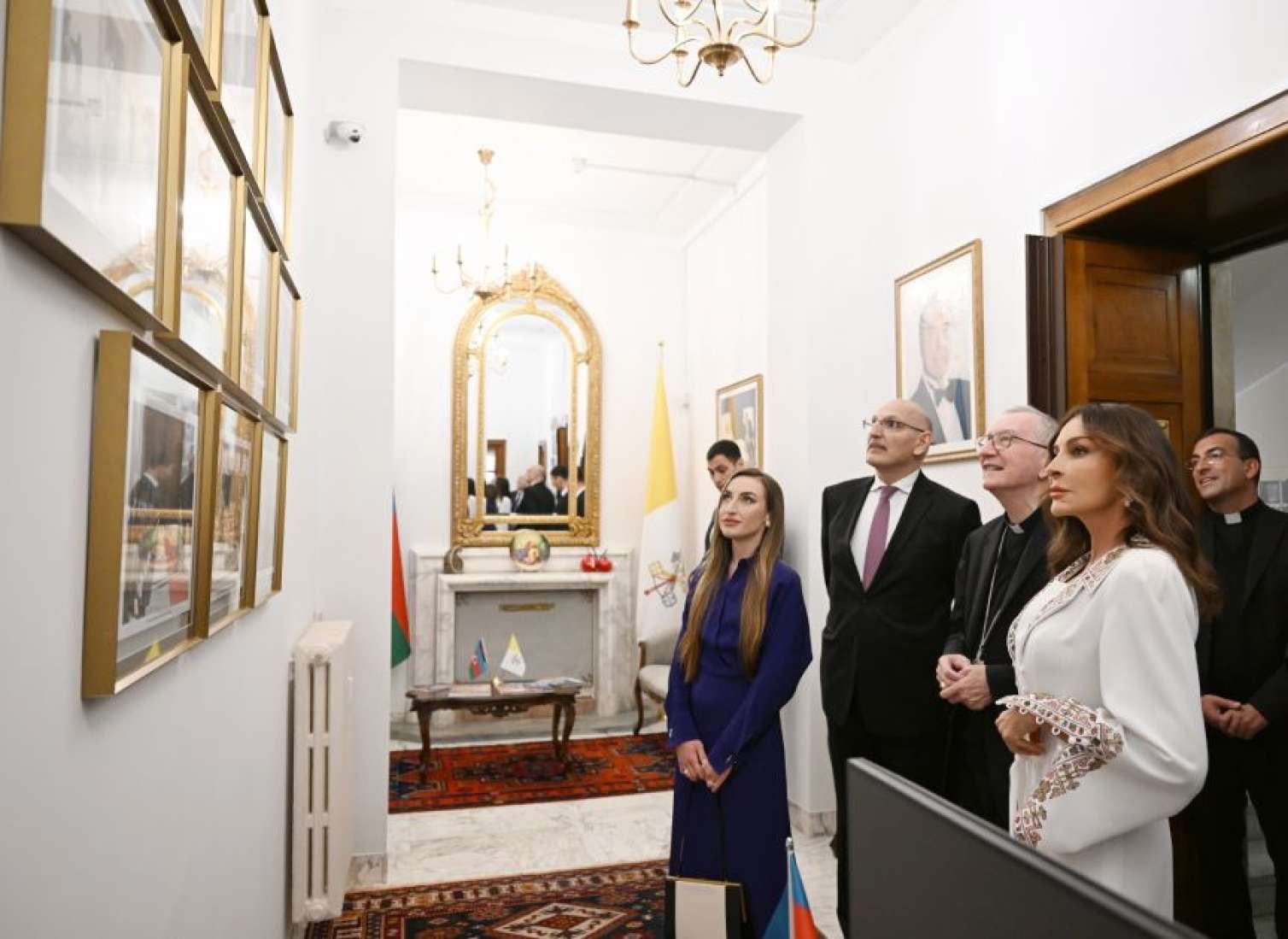 Mehriban Əliyeva Vatikandakı səfirliyimizin açılışında - FOTO 