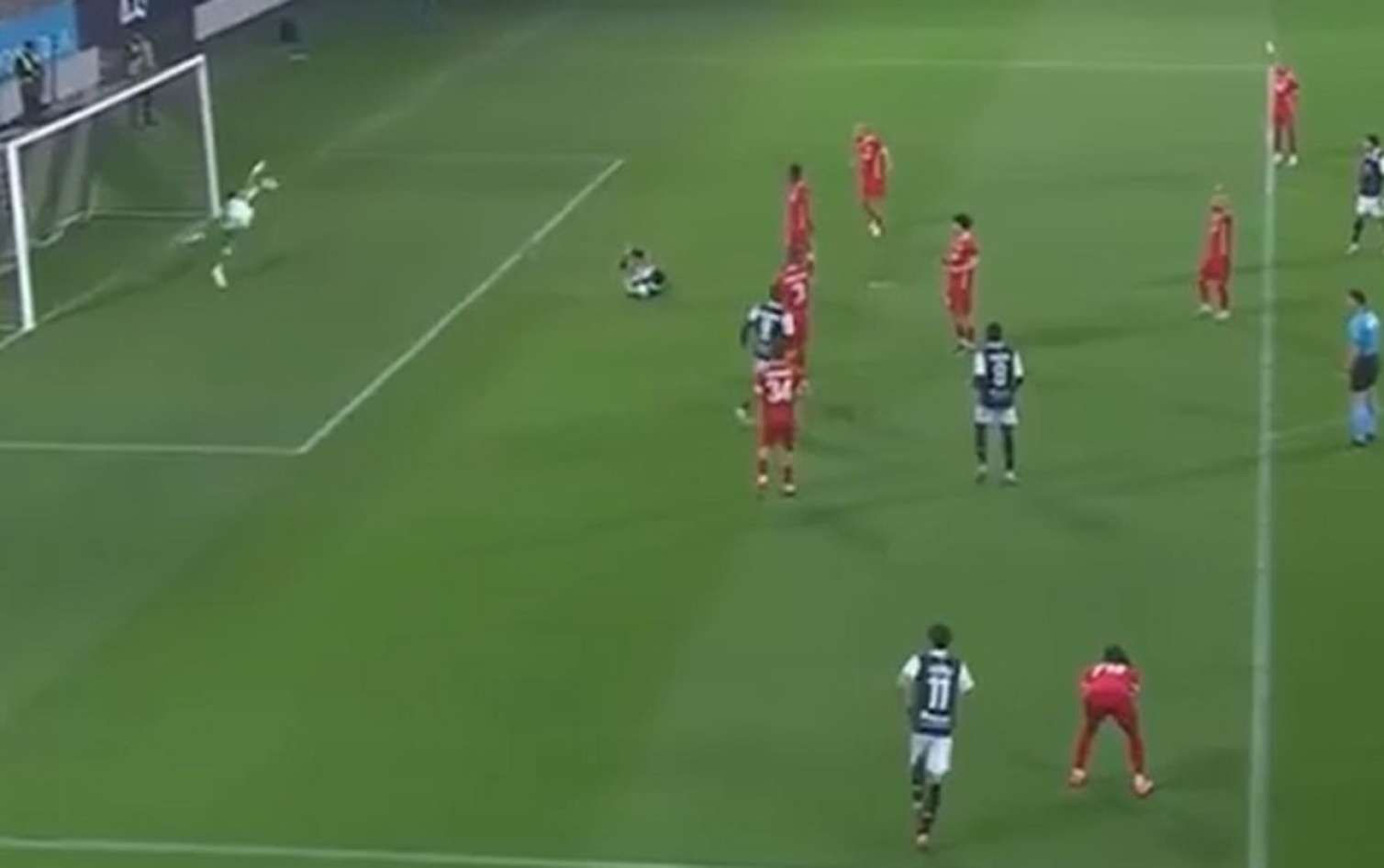 "Neftçi"nin oyununda biabırçılıq: VAR işləmir dedilər, sonra...  - VİDEO