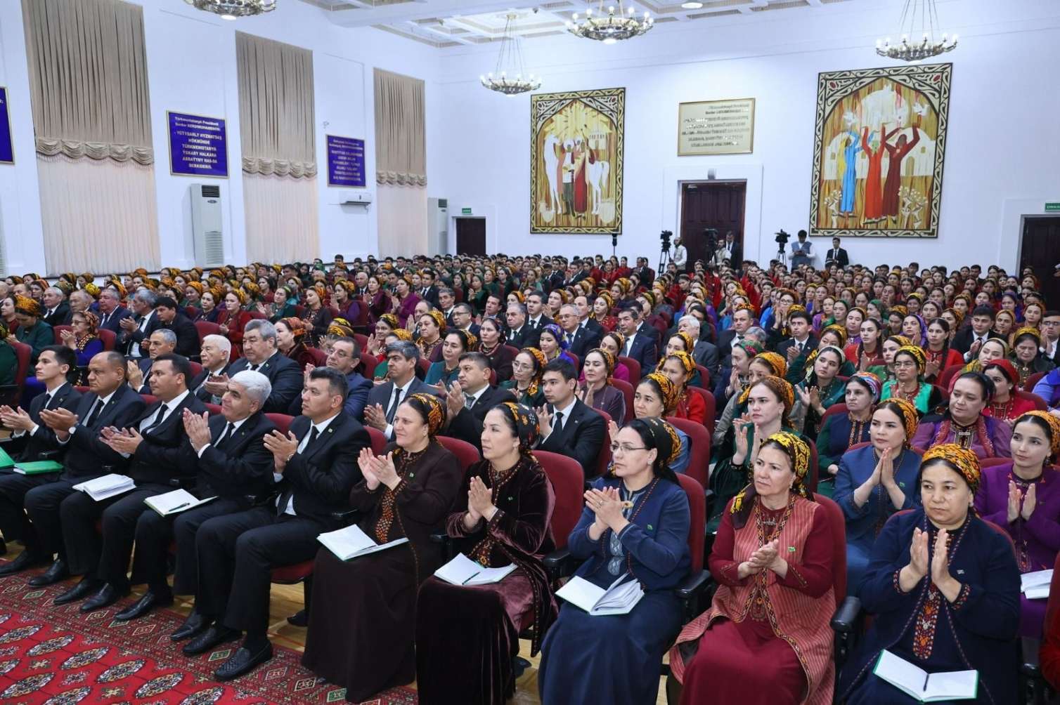 Aşqabadda beynəlxalq elmi konfrans keçirildi 