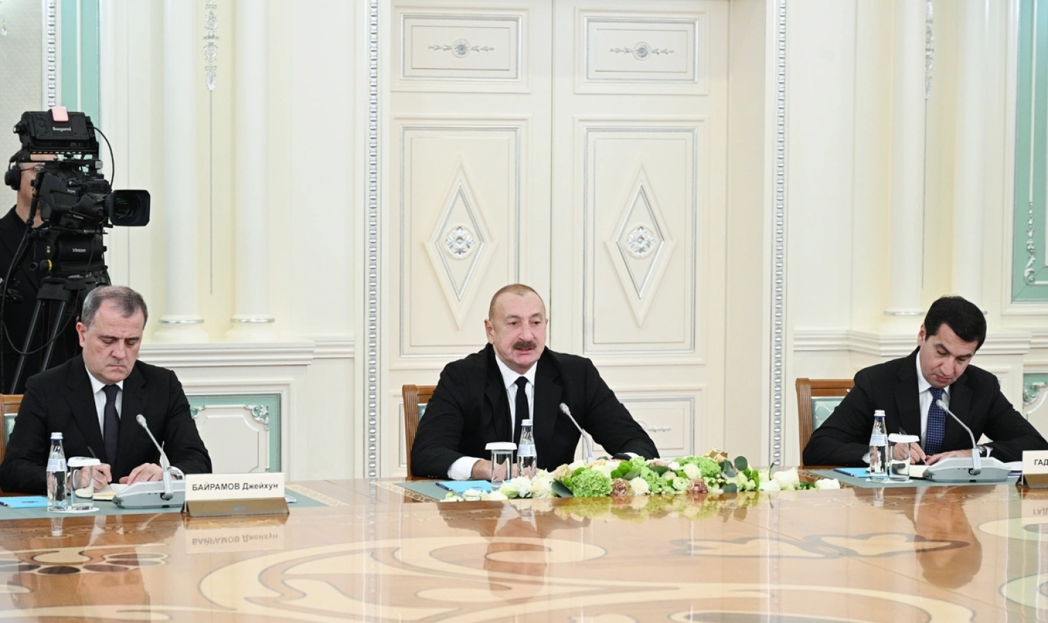 Əliyev Astanada: mühüm iclas keçirildi  - FOTO