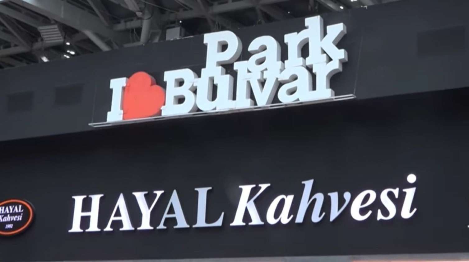 "Hayal Kahvesi"ndə müştərini aldadıblar? - İddia 