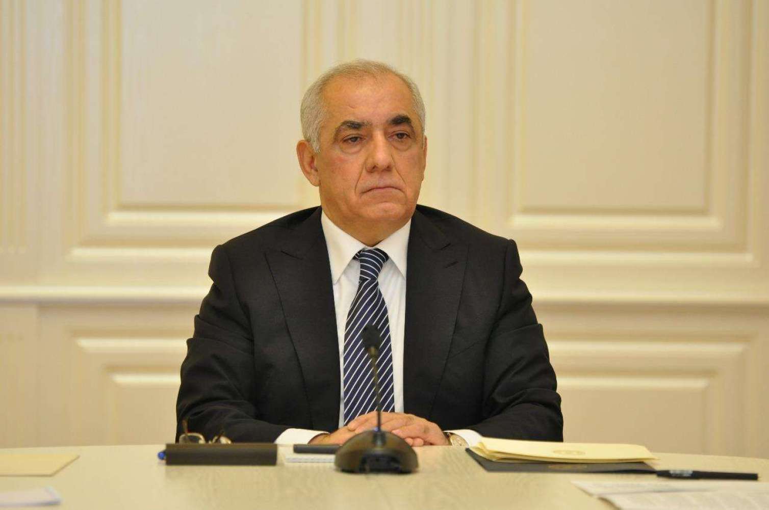 Baş nazir Əli Əsədov Tbilisidə səfərdədir 