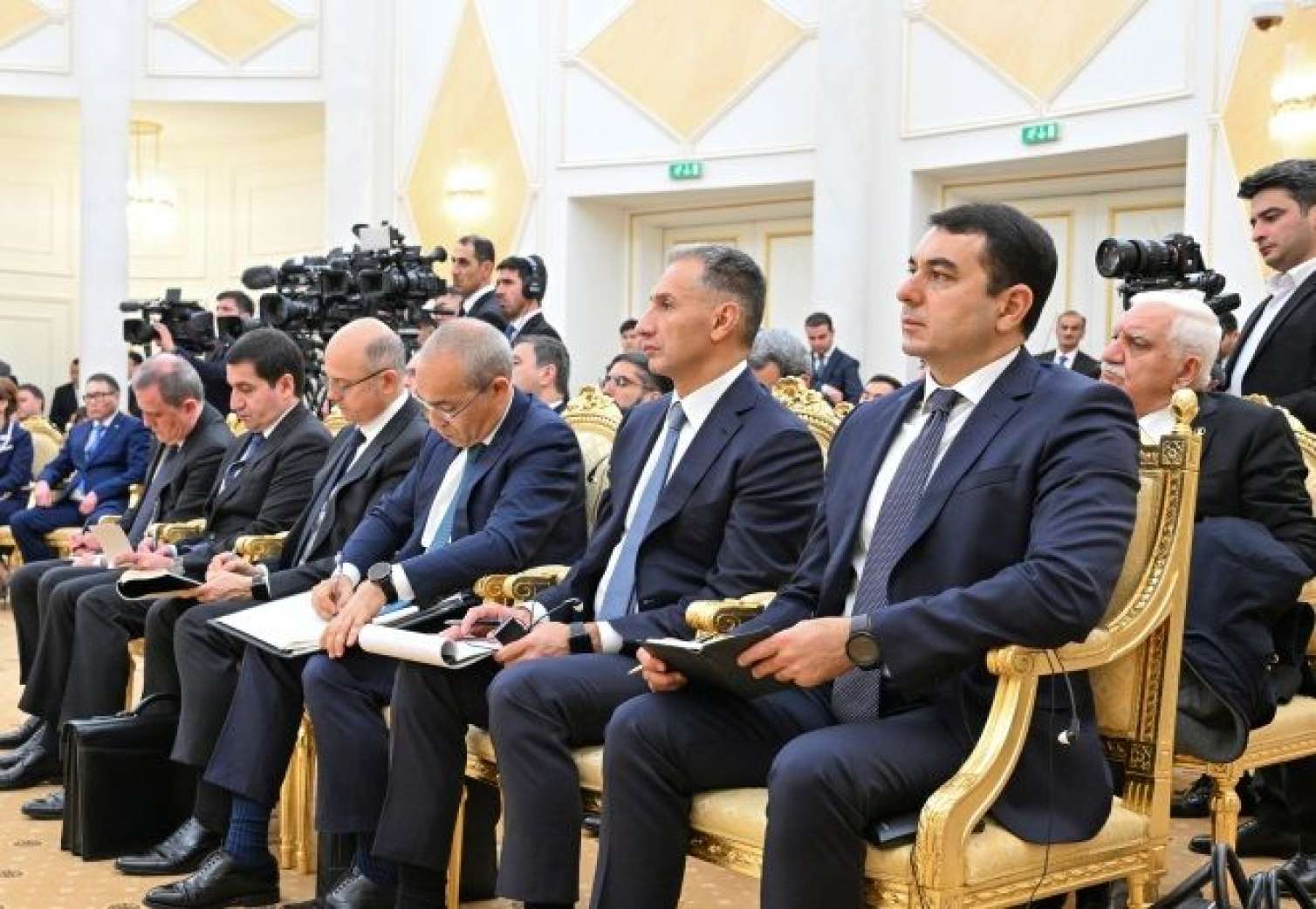 Bəylər Əyyubov da Qazaxıstana gedibmiş - FOTO