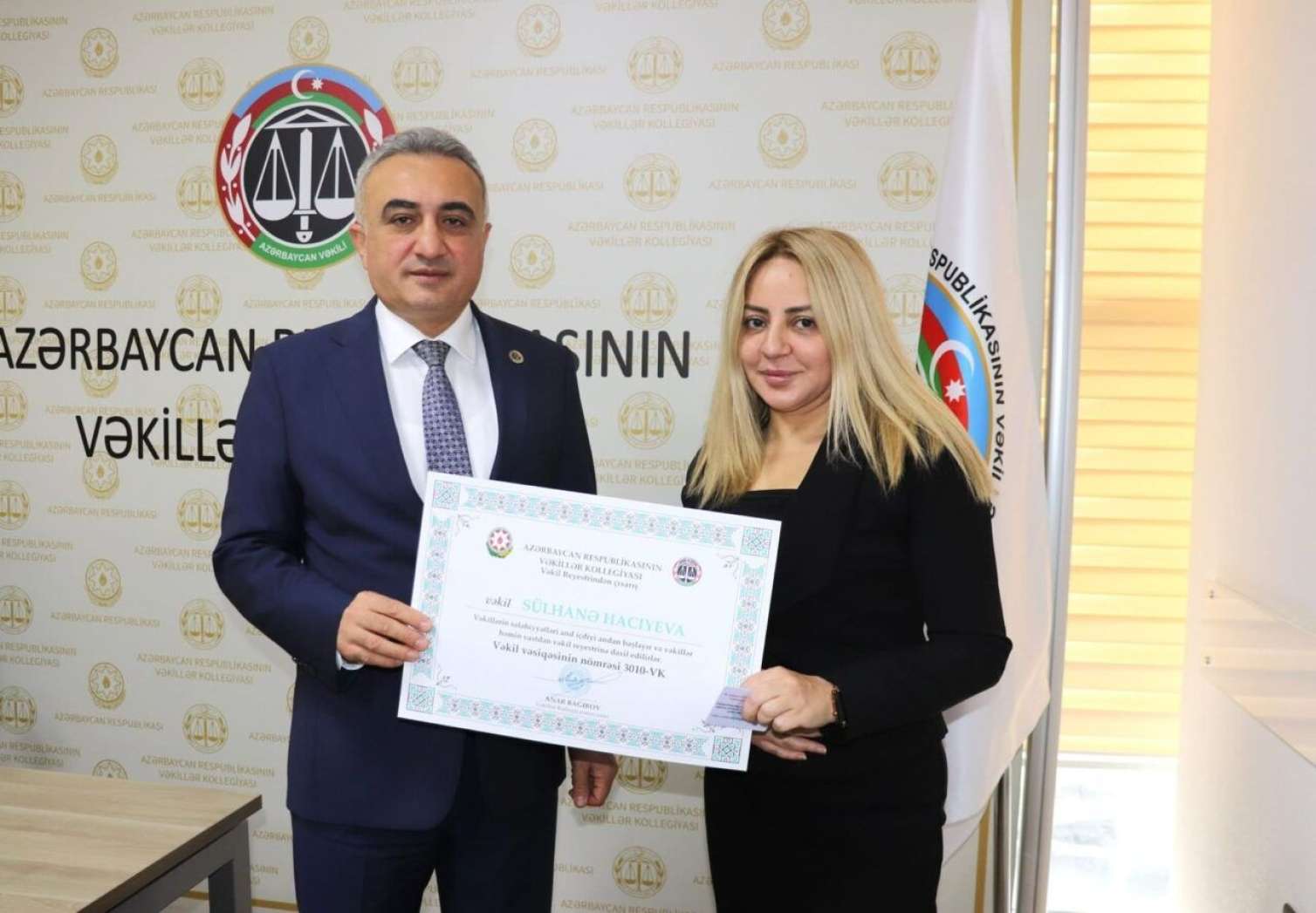 Fəaliyyətinə xitam verilən hakim vəkil oldu 