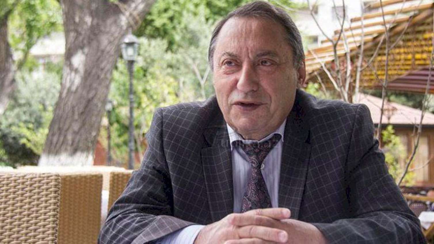 “Onu hökmən Ramiz Mehdiyevdən almaq lazımdır” – Əli Ömərov 