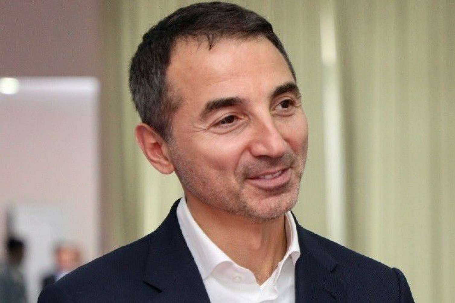 Adnan Əhmədzadəni hələ də qoruyanlar var - Ona sadiq qalanlar kimlərdir? 