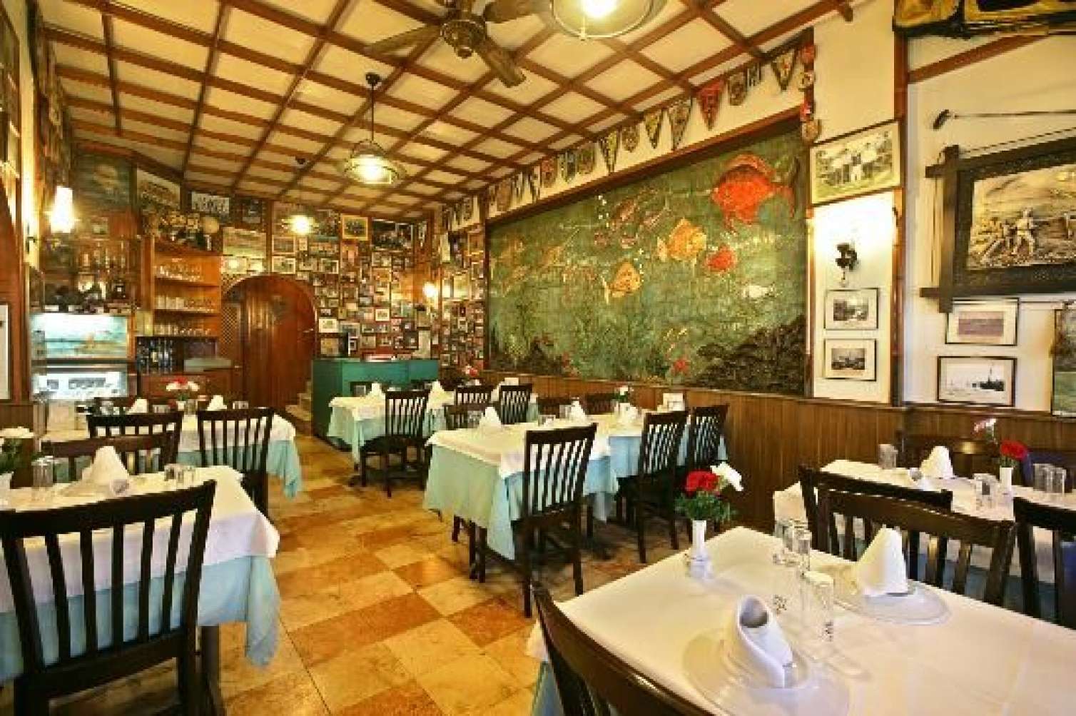 "Pakdad" restoranları bağlanır? 