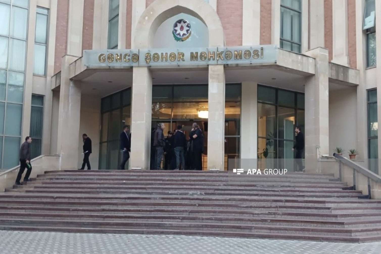 Vəkil Zabil Qəhrəmanov Gəncə şəhər məhkəməsinə gətirildi 