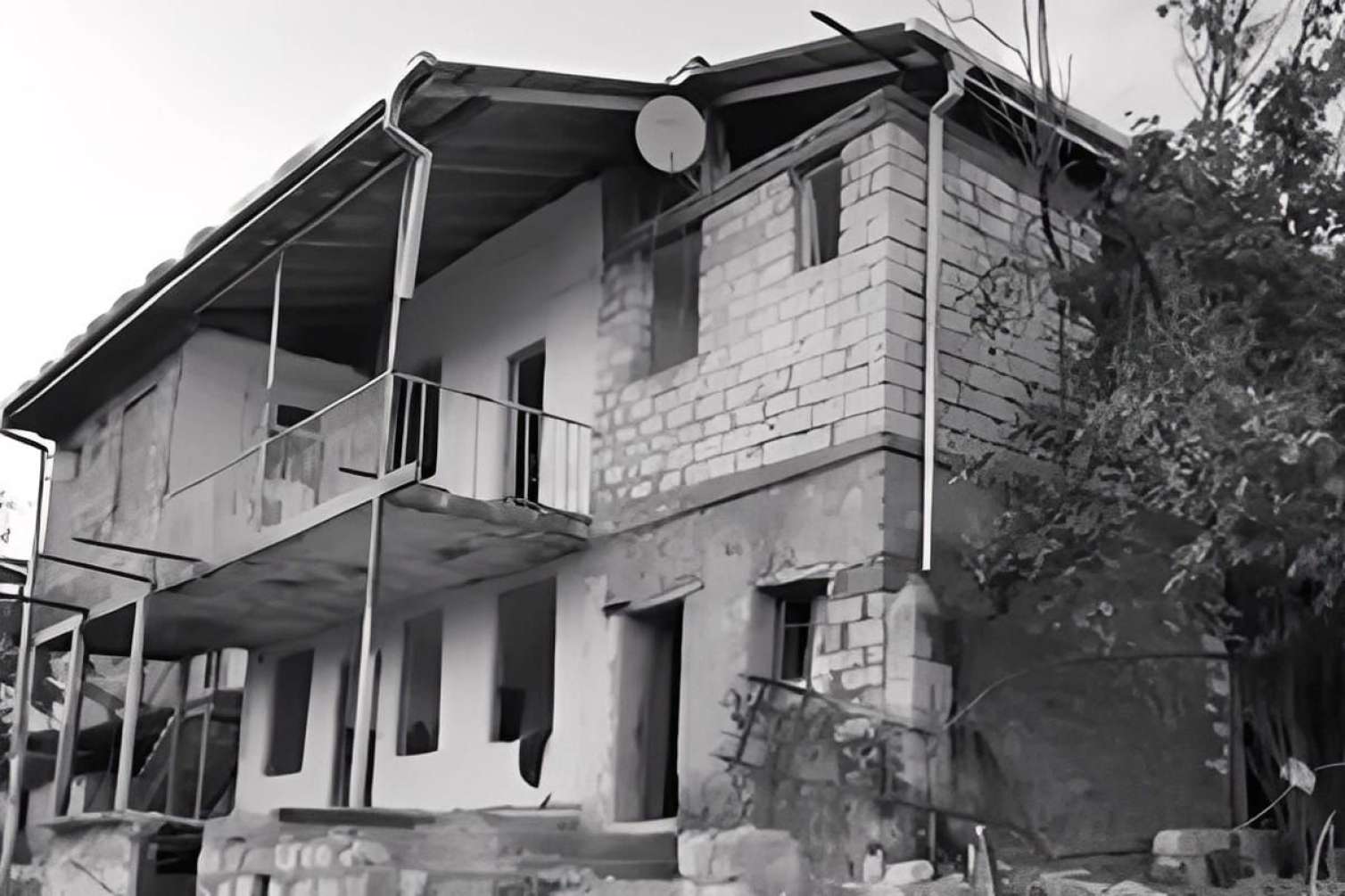 Ermənilər Xocalıda Xan yadigarını, görün, nə hala salıblar... - VİDEO 