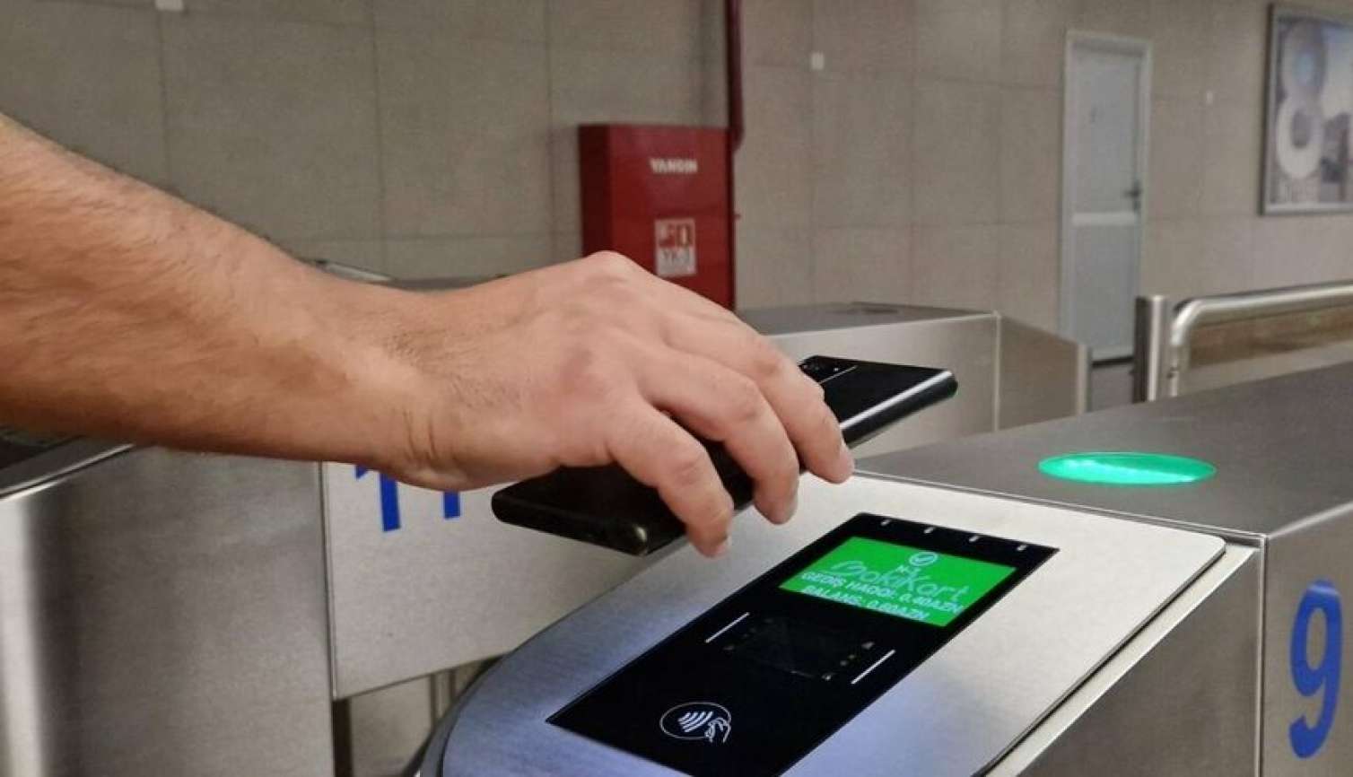 Metroda ödənişlə bağlı unikal yenilik - RƏSMİ 