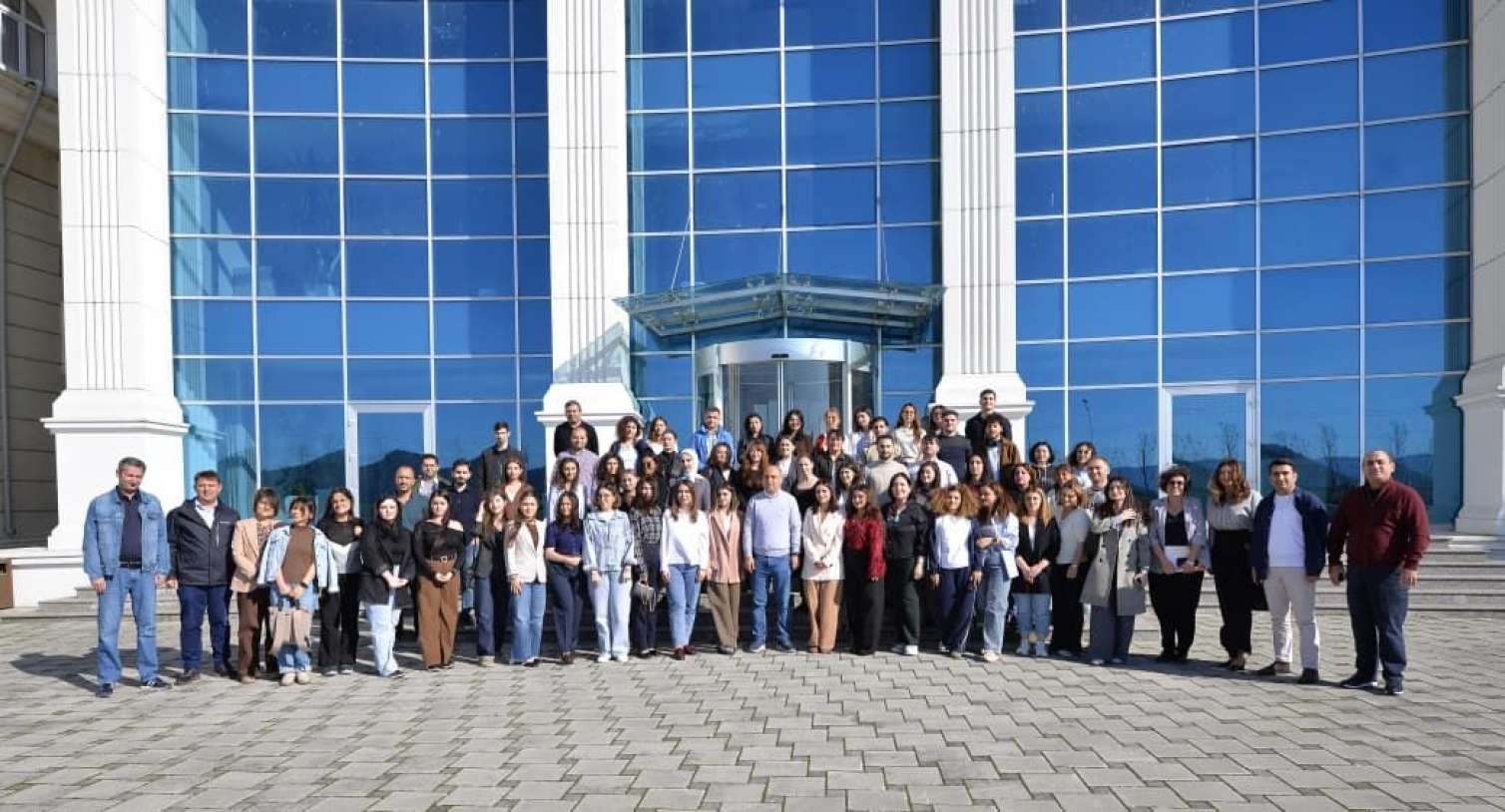 “Elm və təhsil yeniliklərinin media təqdimatı” mövzusunda təlim keçirildi  “Elm və təhsil yeniliklərinin media təqdimatı” mövzusunda təlim keçirildi