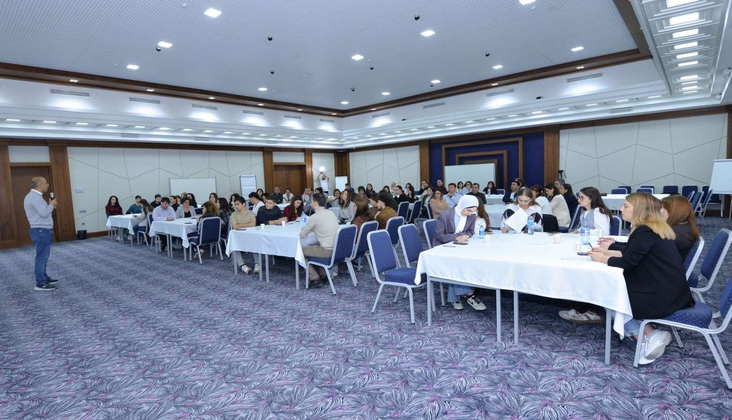 “Elm və təhsil yeniliklərinin media təqdimatı” mövzusunda təlim keçirildi  “Elm və təhsil yeniliklərinin media təqdimatı” mövzusunda təlim keçirildi
