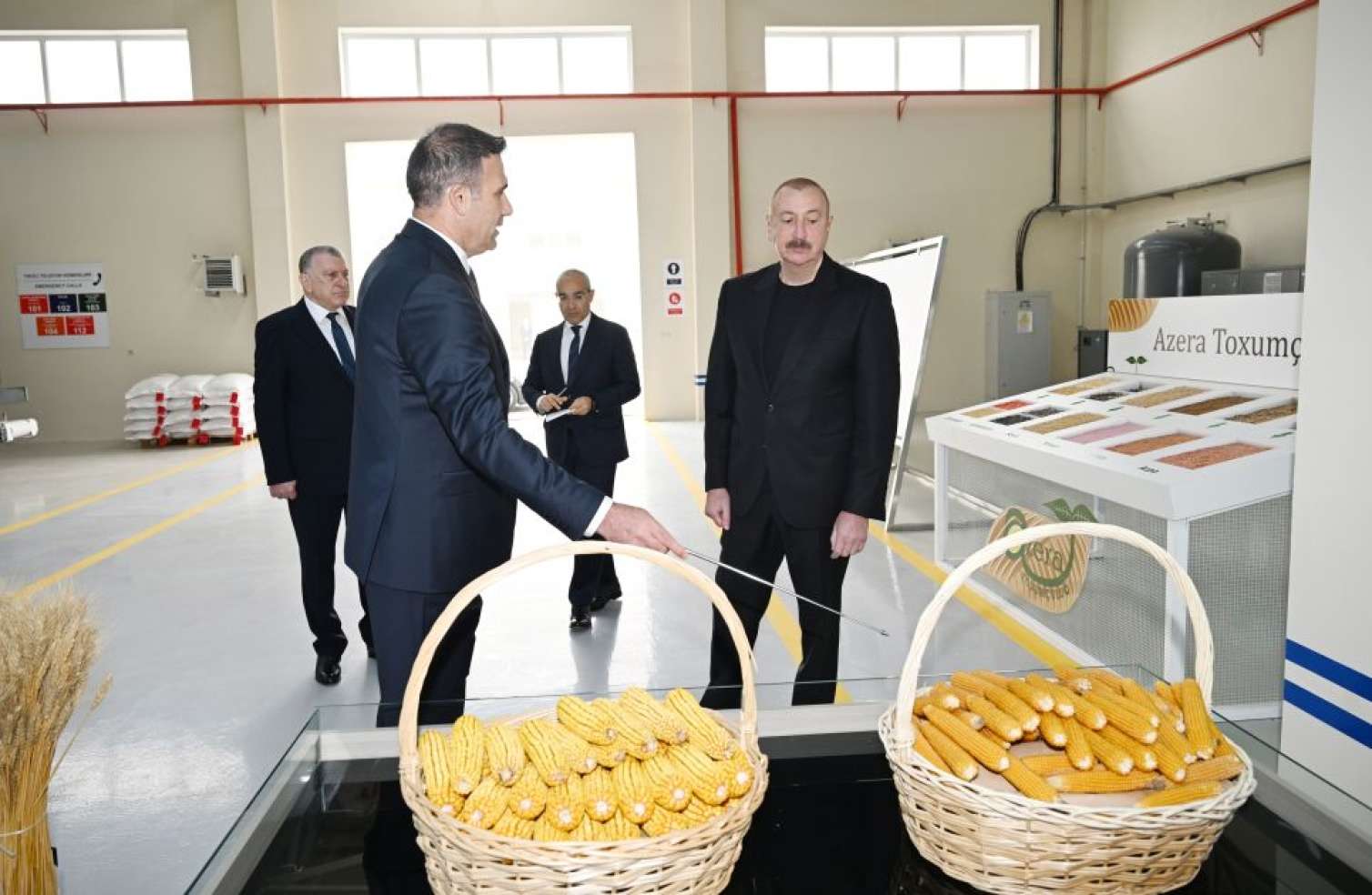 İlham Əliyev Sabirabadda... - FOTO - YENİLƏNİB İlham Əliyev Sabirabadda... - FOTO - YENİLƏNİB