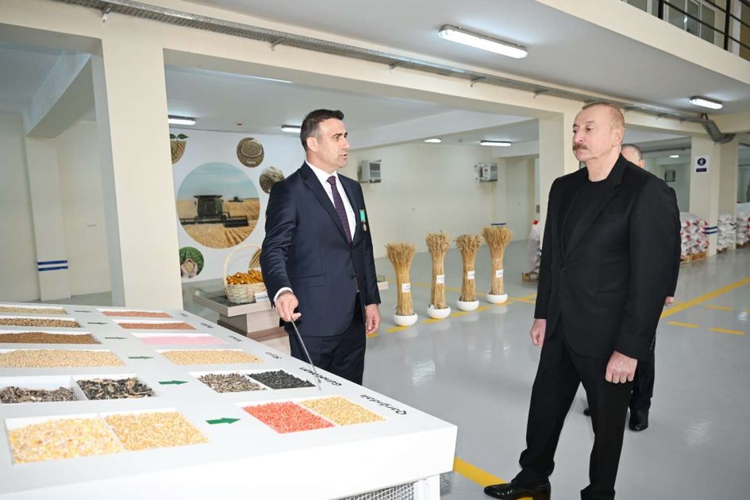 İlham Əliyev Sabirabadda... - FOTO - YENİLƏNİB İlham Əliyev Sabirabadda... - FOTO - YENİLƏNİB
