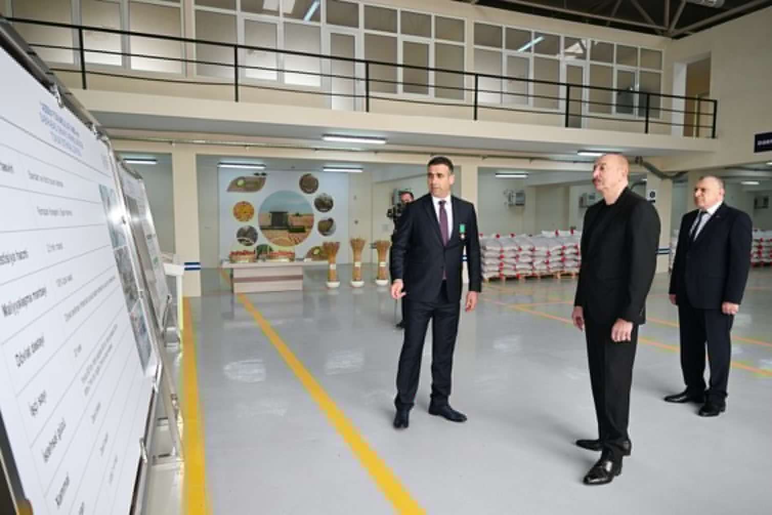 İlham Əliyev Sabirabadda... - FOTO - YENİLƏNİB İlham Əliyev Sabirabadda... - FOTO - YENİLƏNİB