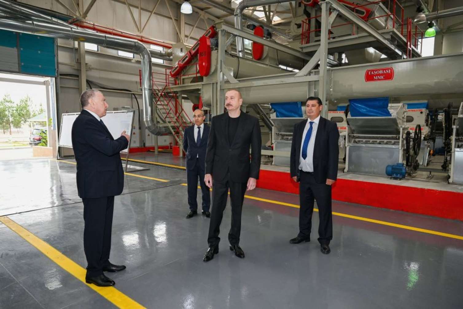 İlham Əliyev Sabirabadda... - FOTO - YENİLƏNİB İlham Əliyev Sabirabadda... - FOTO - YENİLƏNİB
