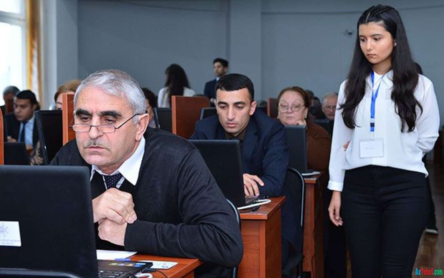 Məktəb direktorları ilə bağlı YENİLİK 