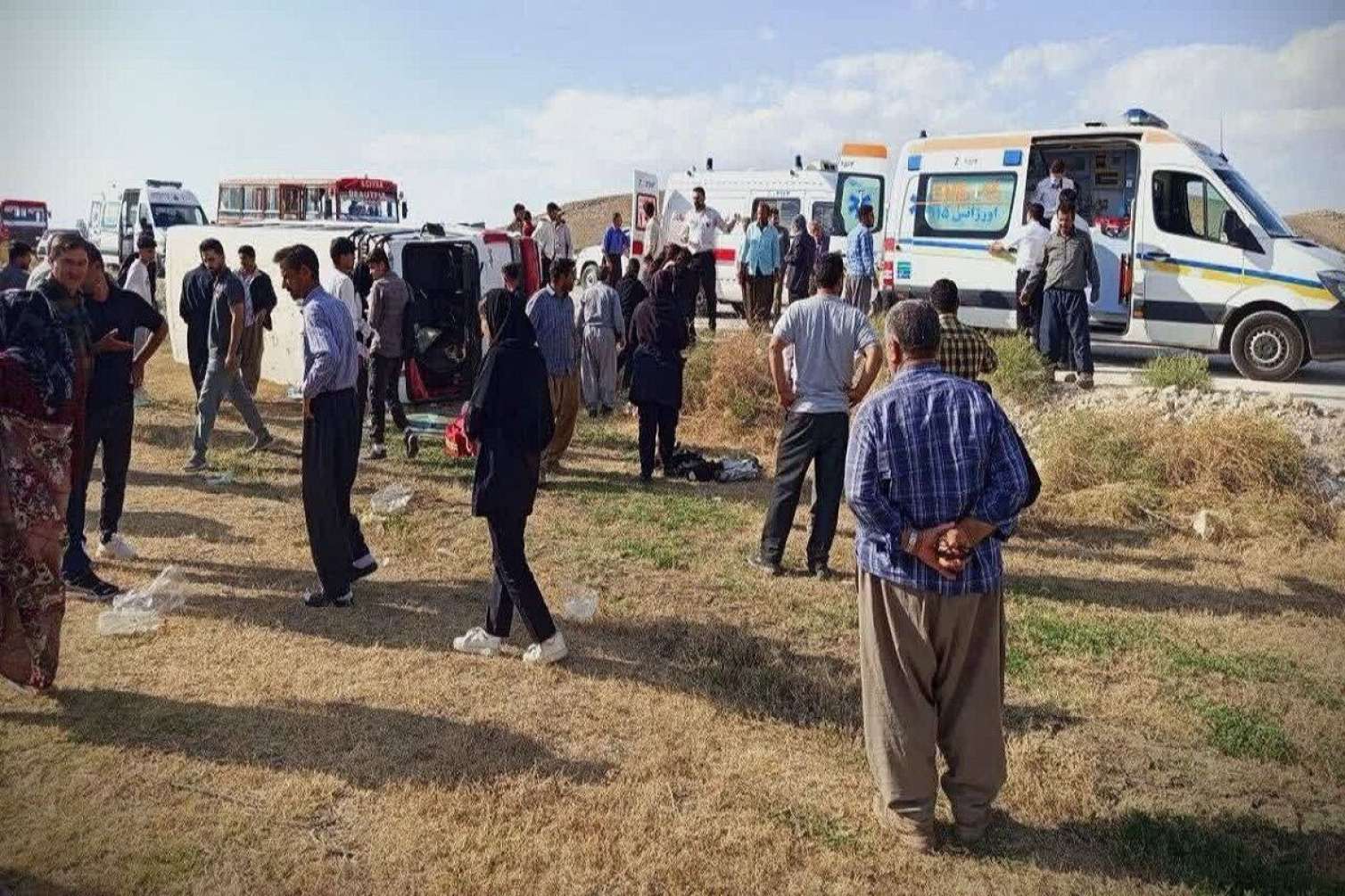 Sulduzda şagirdləri daşıyan maşın aşdı – 13 yaralı 