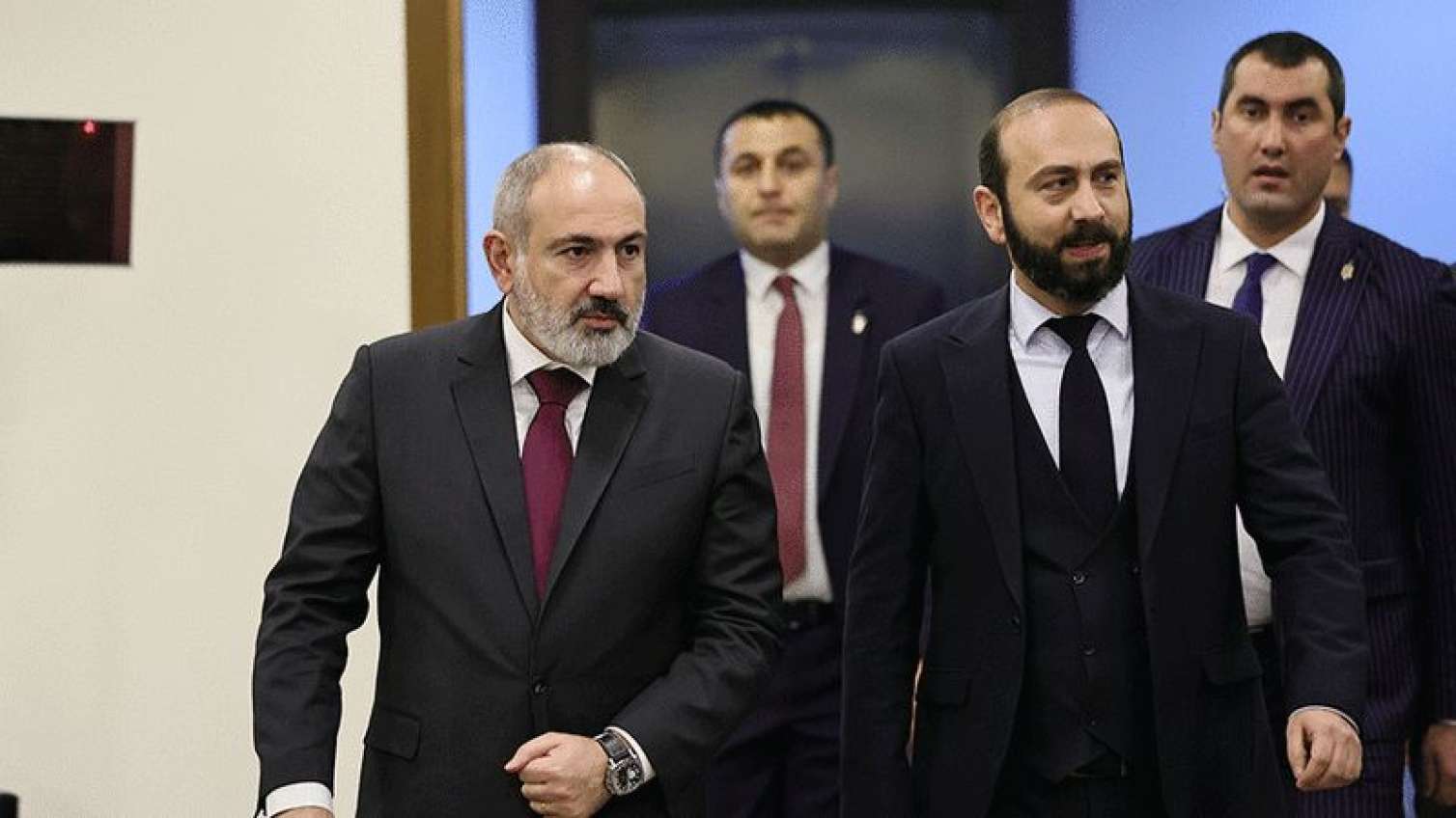 Paşinyan və Mirzoyan Fransaya gedir 