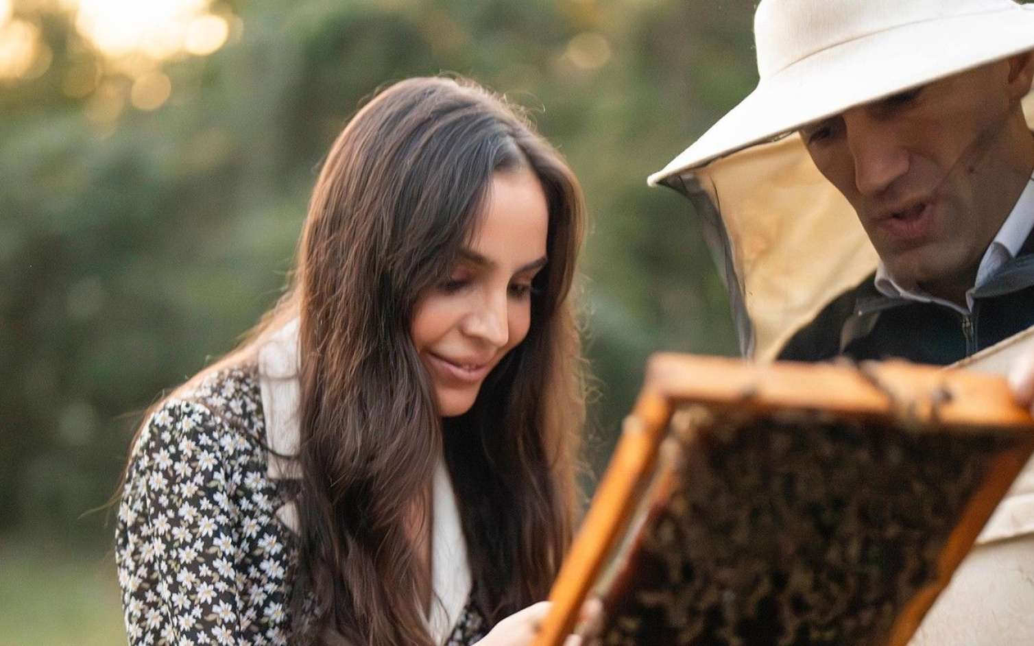 Leyla Əliyeva “Gənc arıçı” ilə görüşdü - FOTO 