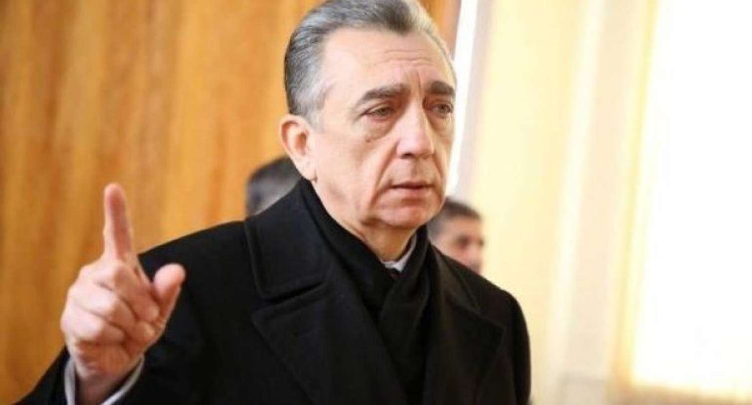 Bəzi məmurlar xəyanət yoluna düşüb - Eldar Əzizov