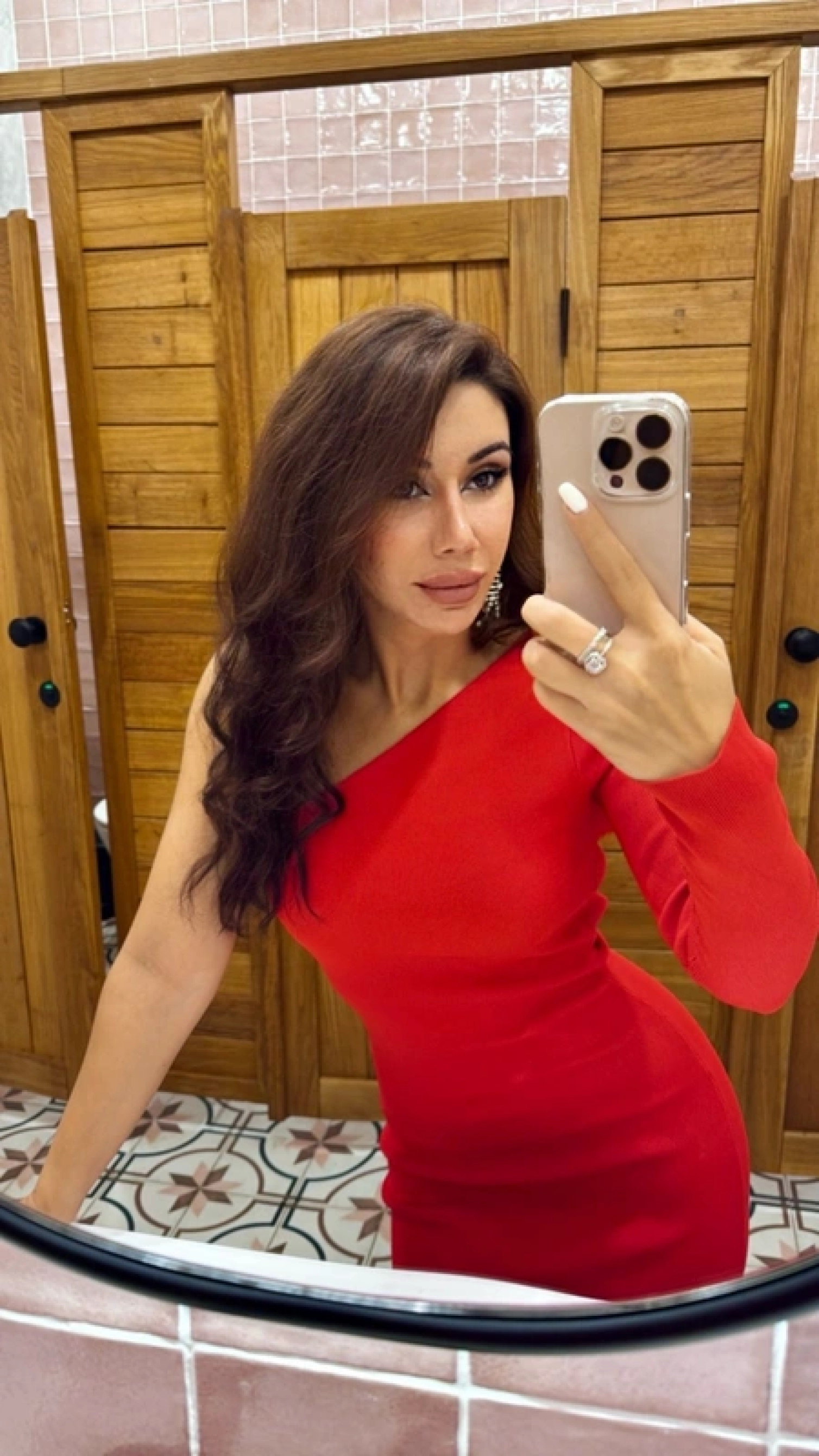 Bakıda tanınmış müğənni faciəli şəkildə öldü - FOTO Bakıda tanınmış müğənni faciəli şəkildə öldü - FOTO