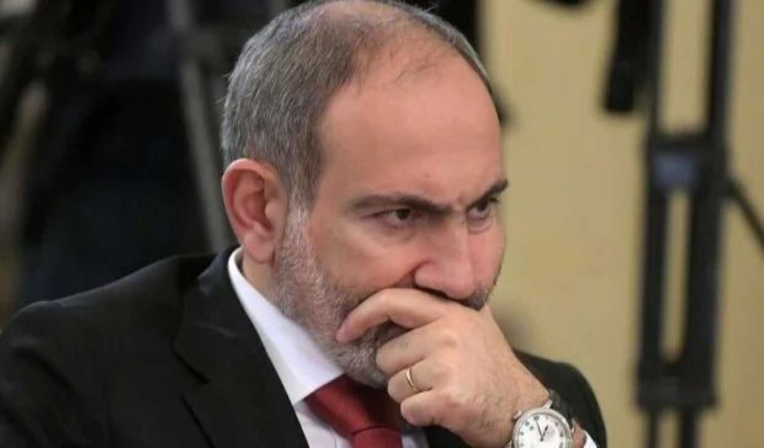 “Rusiyaya bağlı zabitlər Paşinyana qarşı qiyam planlaşdıra bilər” 