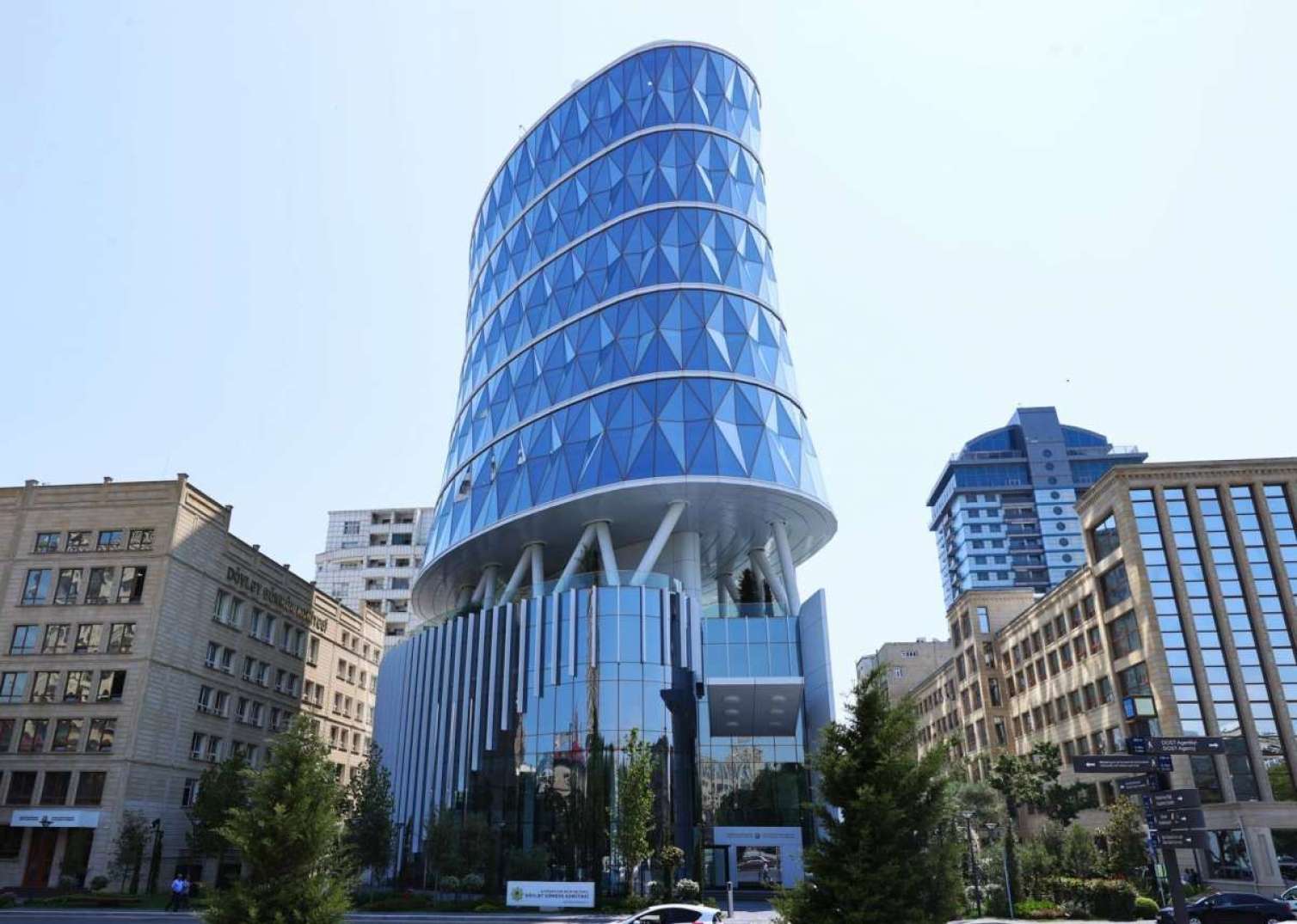 “Gömrükdə 11 minlik əməliyyat ediblər, borc isə mənə gəlib”  