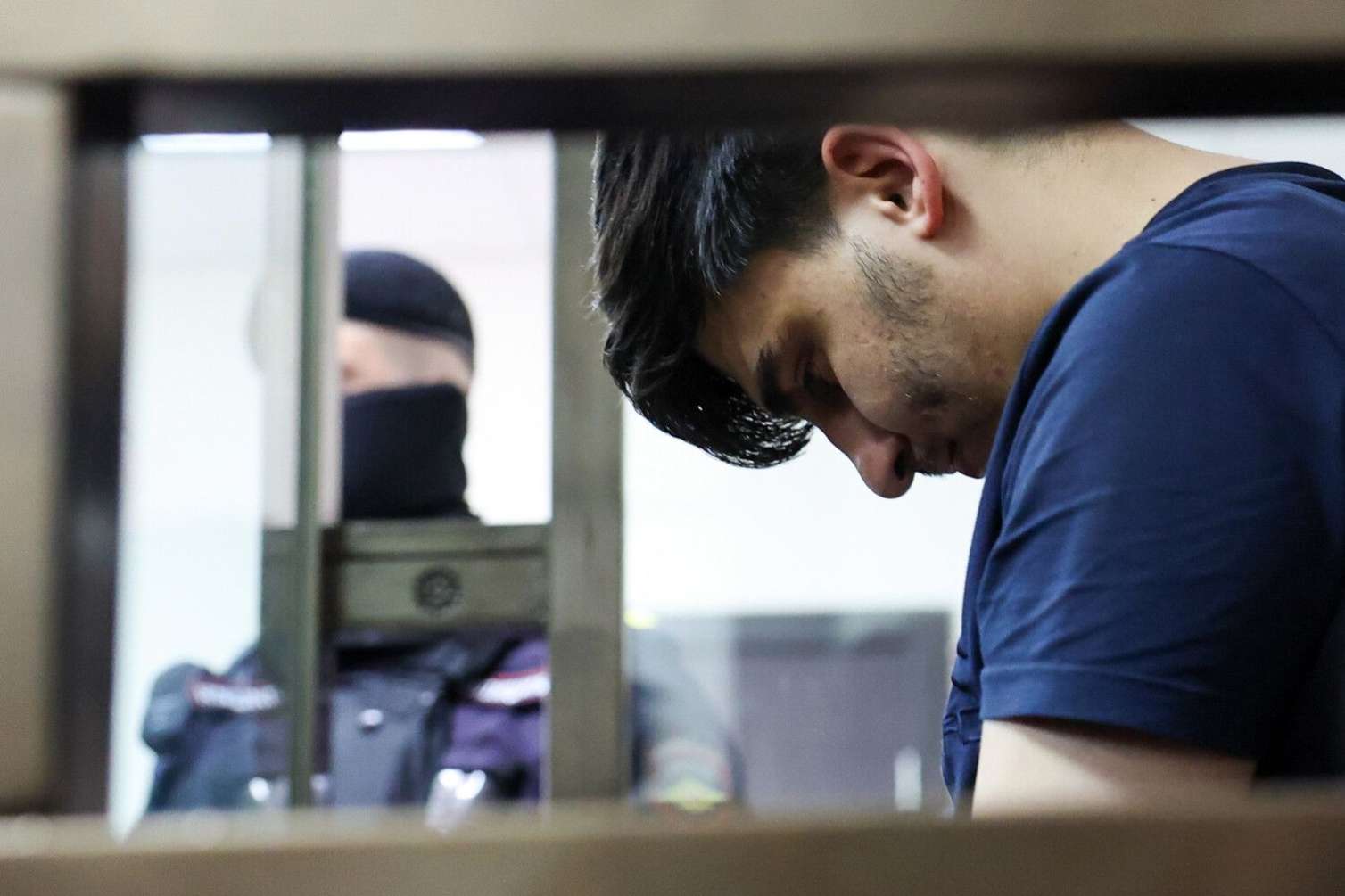 “Bıçaq təsadüfən dəydi” - Rusiyada Abbasovların məhkəməsi davam edir 