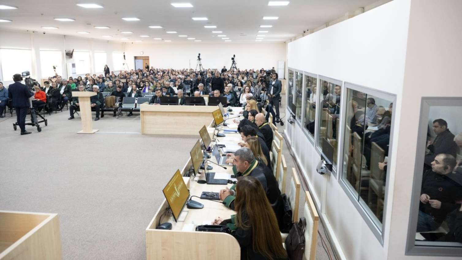 Ermənistan vətəndaşlarının məhkəmə istintaqı başa çatıb - Fotolar 