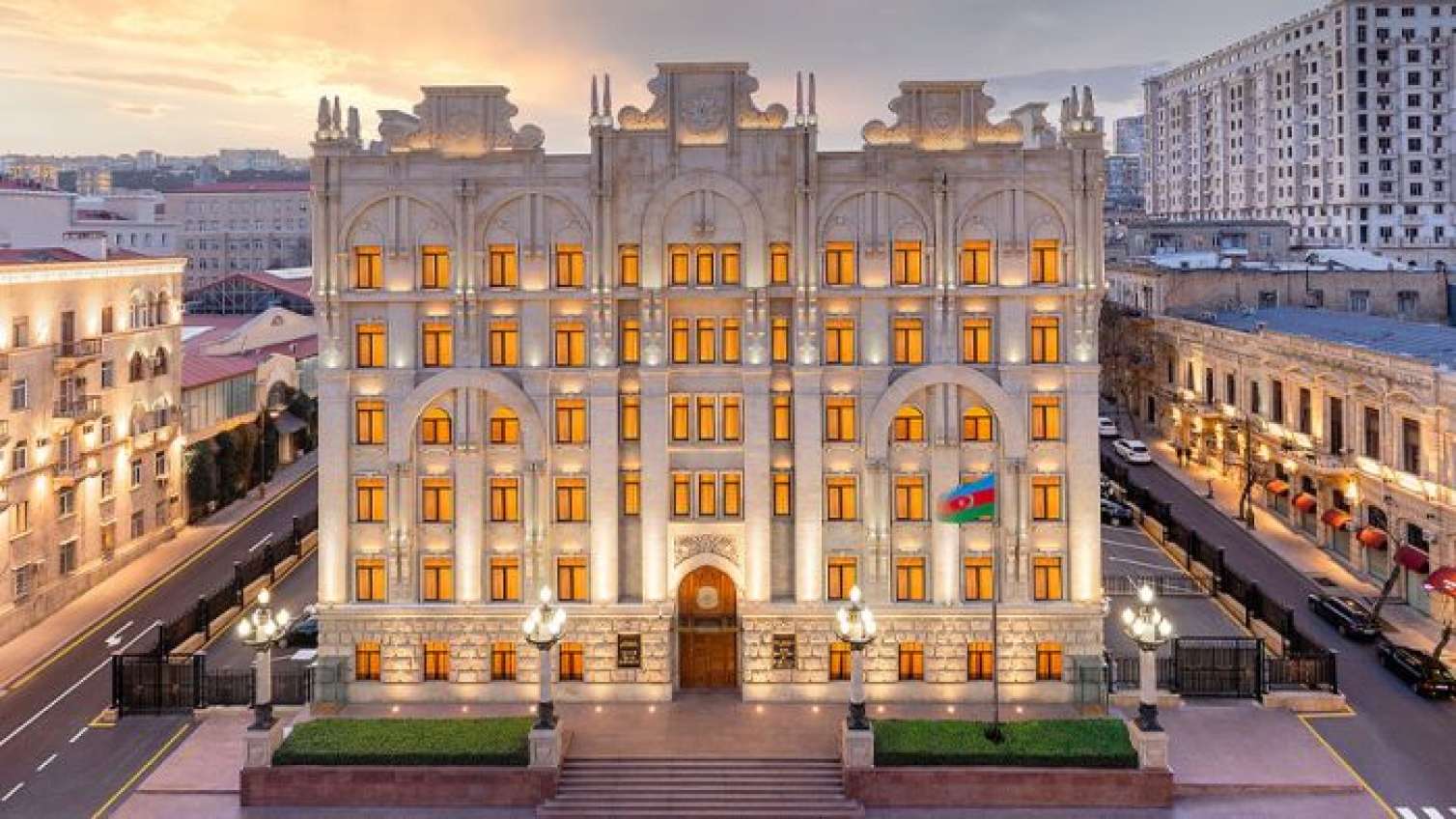 DİN-dən vətəndaşlara çağırış: Bir kliklə pulunuzu oğurlayırlar 