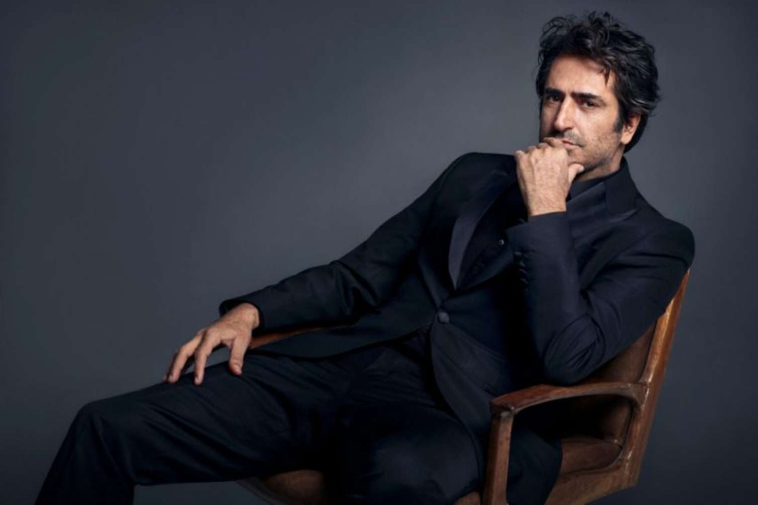 Kırmızıgül süni intellektin yaratdığı mahnıları oxuyacağını elan etdi: Tamamilə pulsuzdur! 