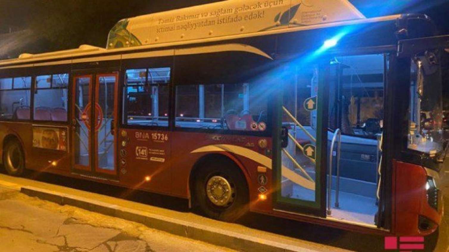 “BakuBus”un avtobusu piyadanı vurdu – VƏZİYYƏTİ AĞIRDIR 