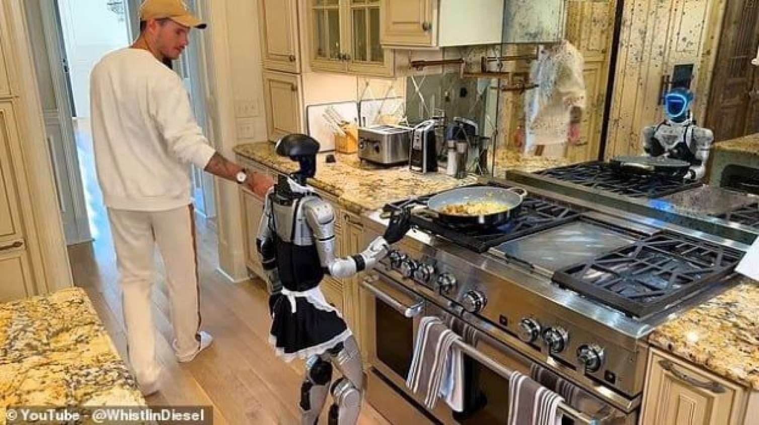 80 minlik robot şam yeməyi “hazırladı”, mətbəxi alt-üst etdi - VİDEO 