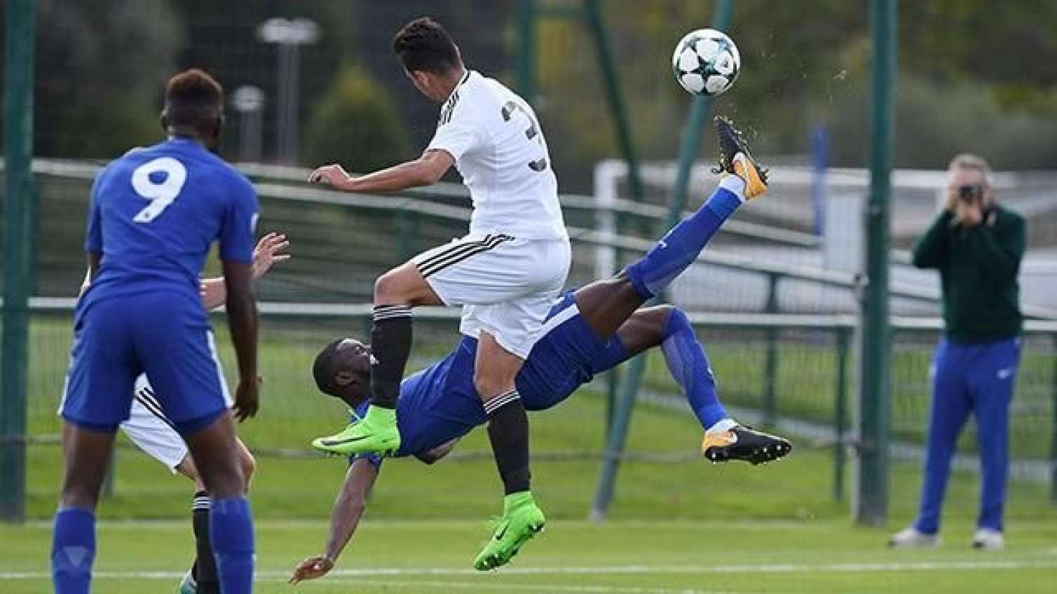 “Qarabağ”ın U-19 komandası “Çelsi”yə uduzdu 