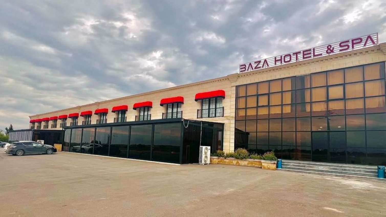 İş adamı saxlanıldı: Oteli əxlaqsızlıq yuvasına çeviribmiş 