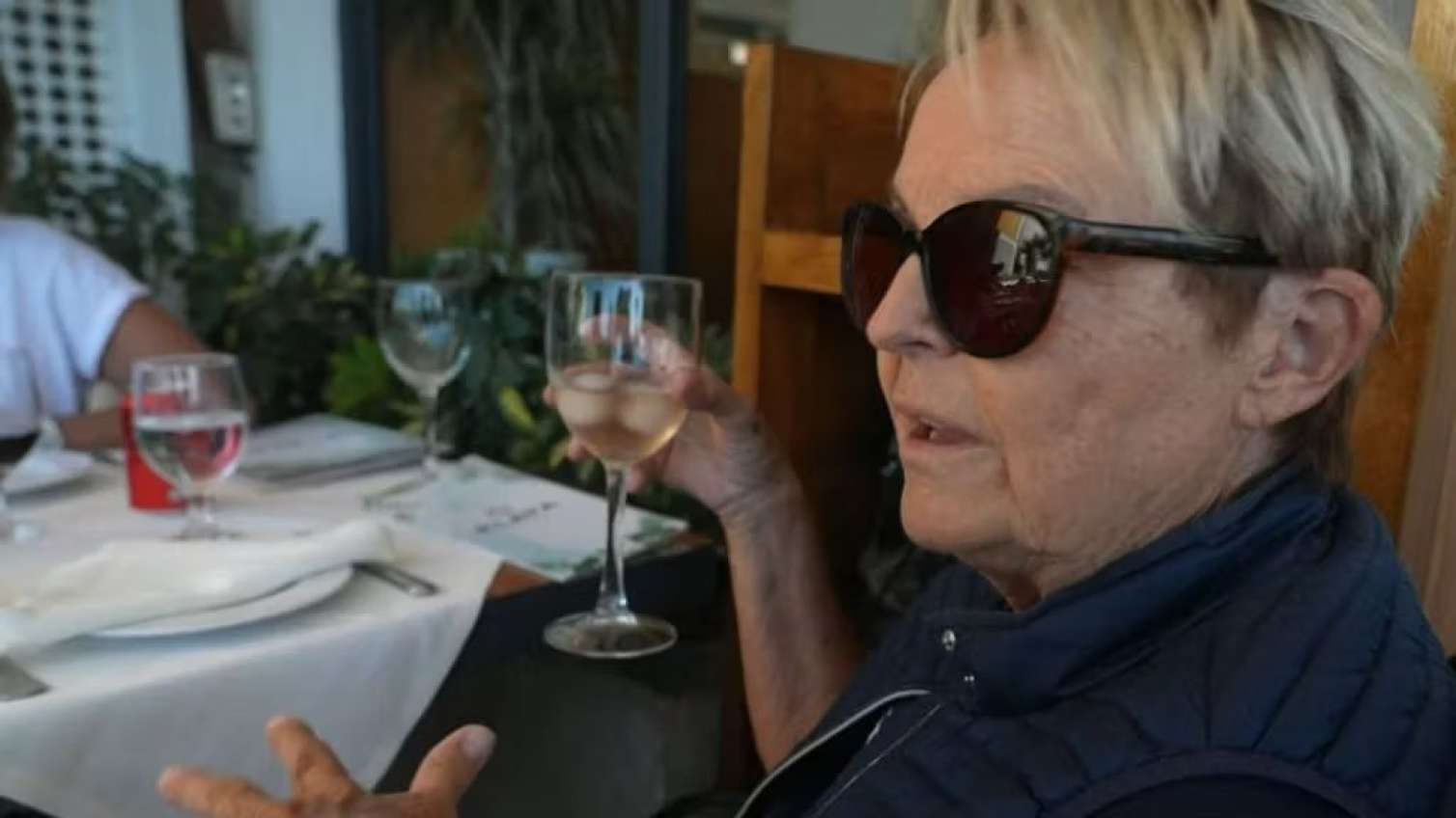 Fransızlar Afrikaya axın edir – “Kral kimi yaşayırıq” 