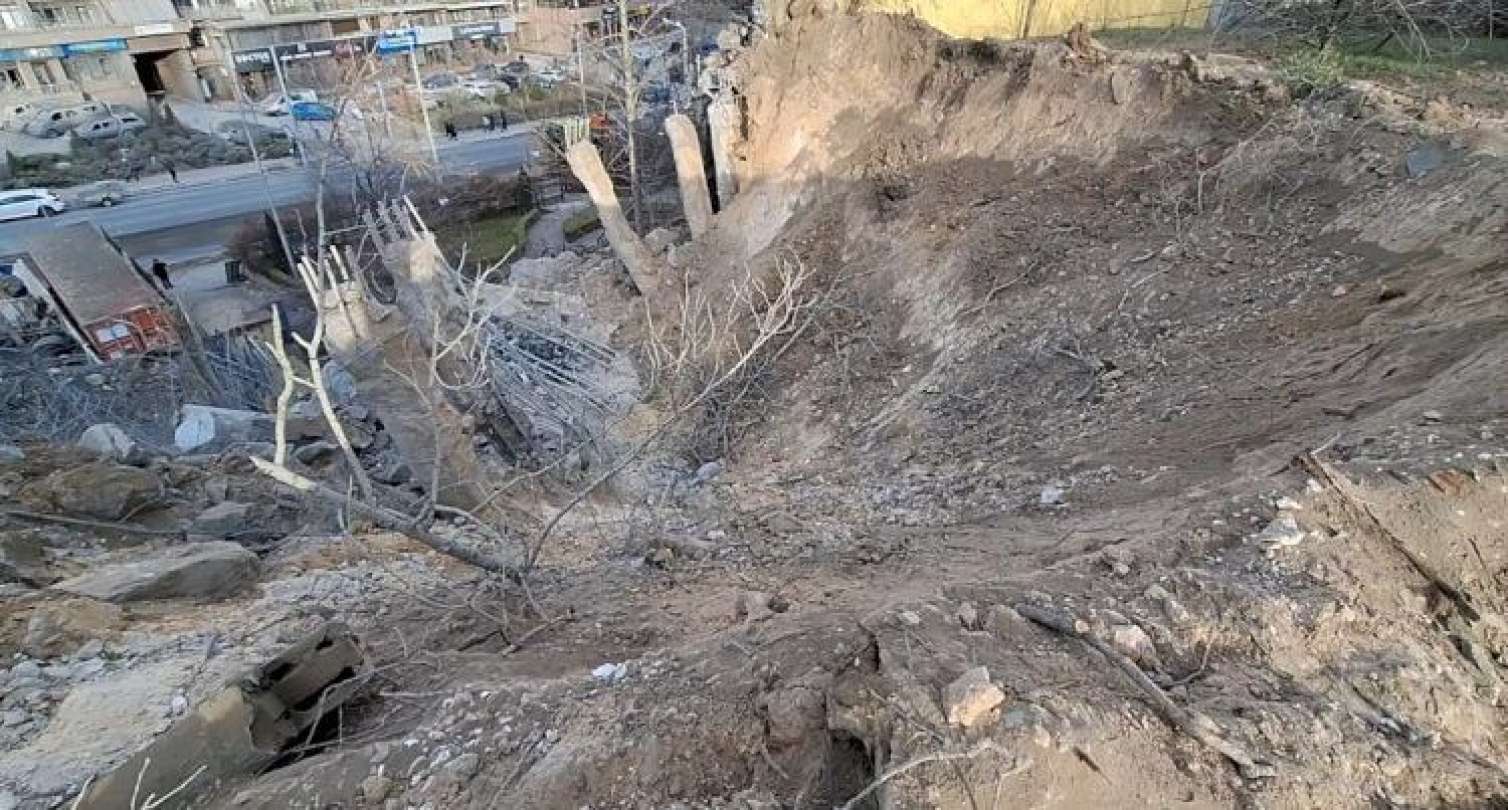 Azərbaycanın Ukraynadakı səfirliyi ABŞ raketi ilə vurulub? - Rusların iddiası 