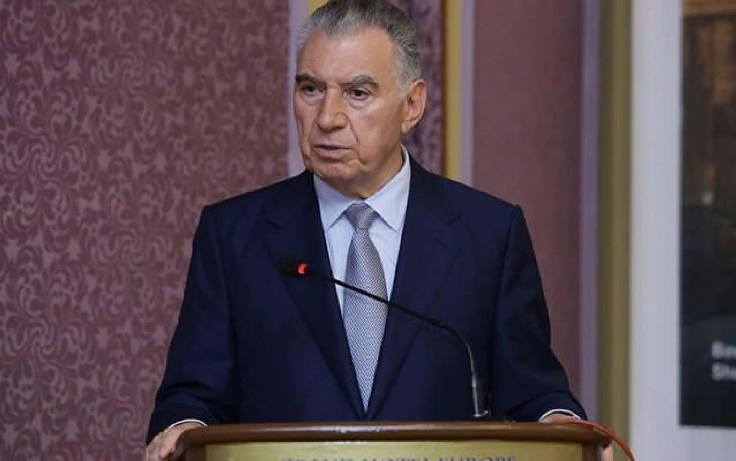 "Deyir ki, ailəm Mehdiyevin arvadı ilə erməni dilində danışıb..." - Əli Həsənov 