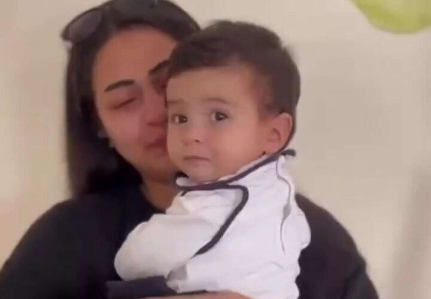 Narkotikdən əziyyət çəkən ananın 1 yaşlı övladı ilə görüşündən - KÖVRƏK ANLAR 