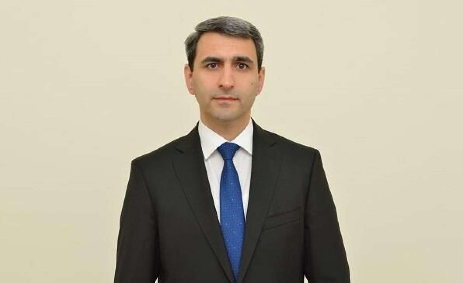 Rövşən Rüstəmov onun vəzifəsini yüksəltdi 