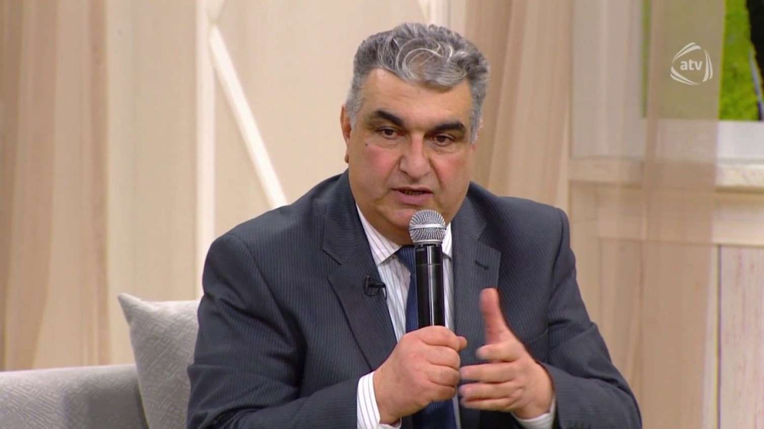 Əməkdar artistdən yaxın dostu ilə bağlı kövrək paylaşım - FOTO 