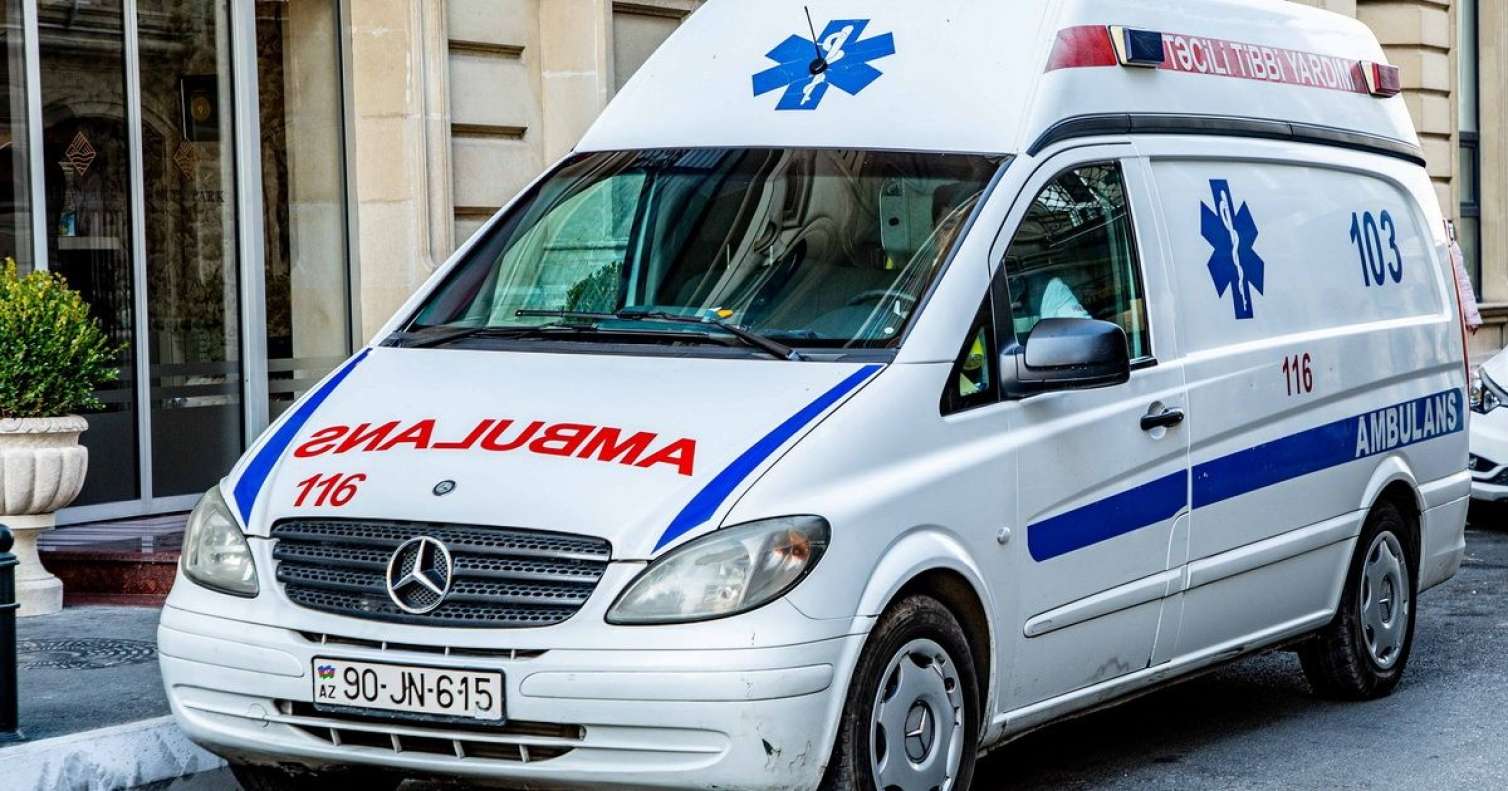 "On həkimin yerinə işləyirik" - Təcili yardım çağırışa 1 saat yubandı 