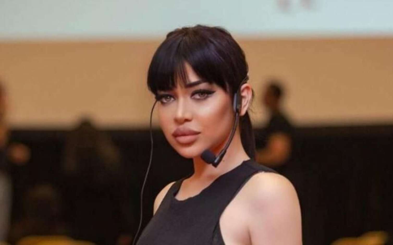 Nigar Fərhad: “İnsan deyil, ən təhlükəli yırtıcısan!” 