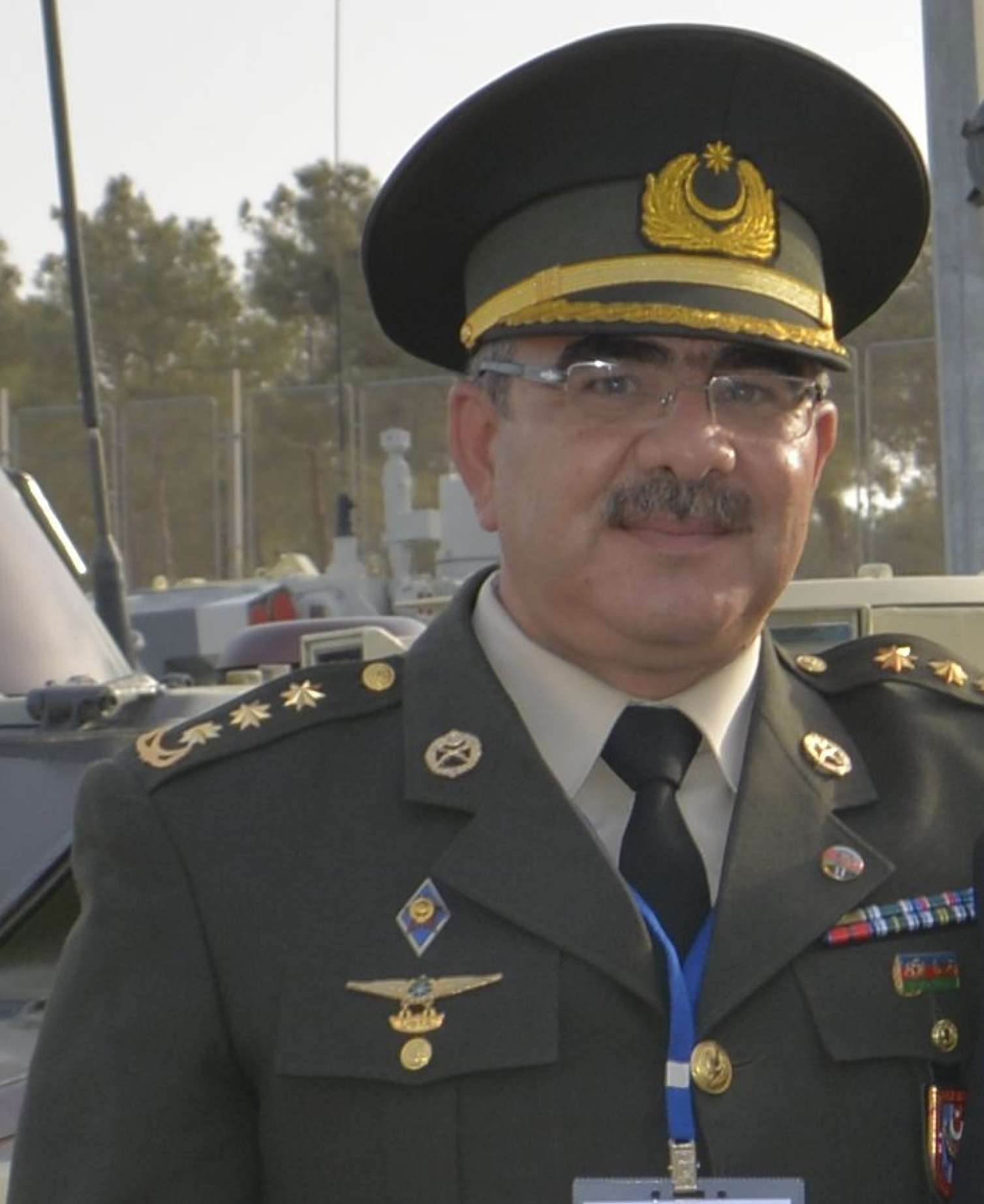 Polkovniki maşın vurdu – Qəzada həlak olan Əhədov kimdir? 