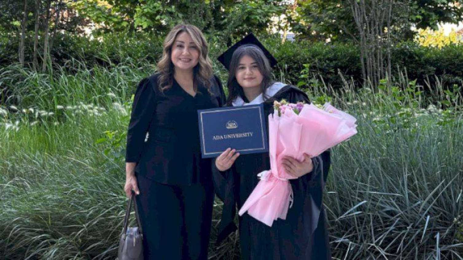 Yanğında ölən Könül Hümbətovanın qızının vəziyyəti açıqlandı 