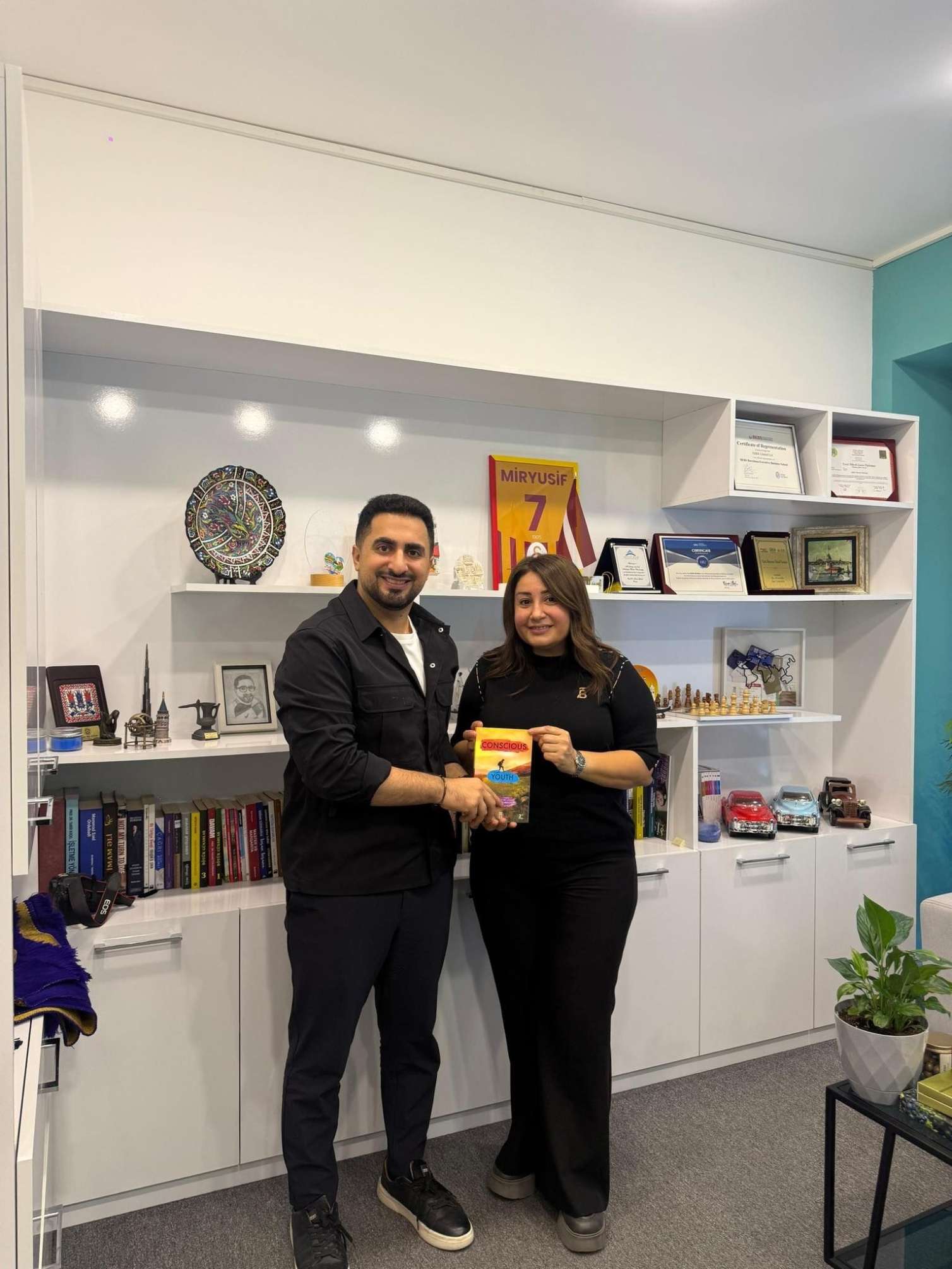 “Bu gün tanış olmuşduq, xəbər gəldi ki…” – Yanğında ölən qadınla bağlı paylaşım 