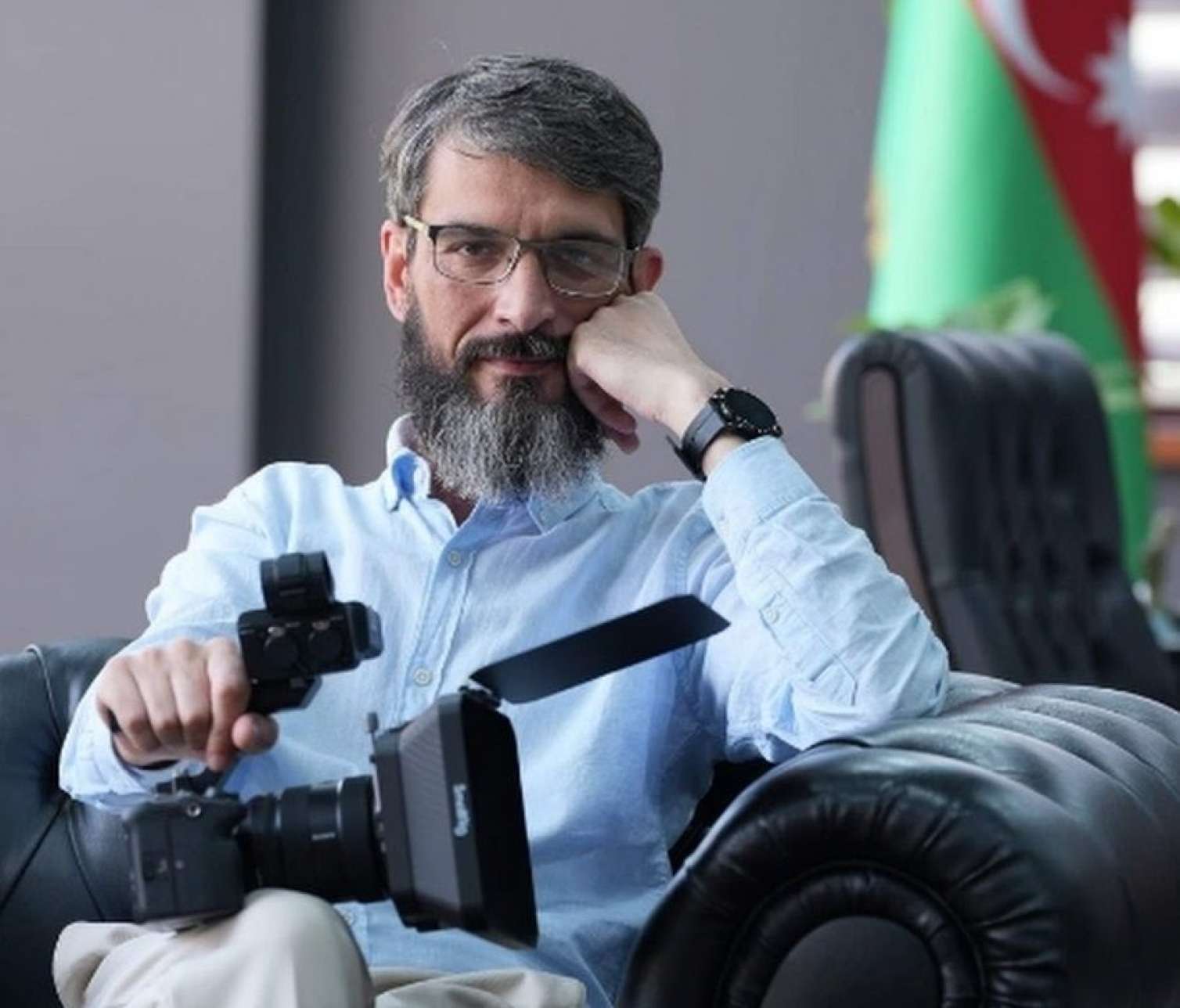 "Bu, son statusumdur, həyatla vidalaşıram" - Külli miqdarda borca düşən jurnalist 